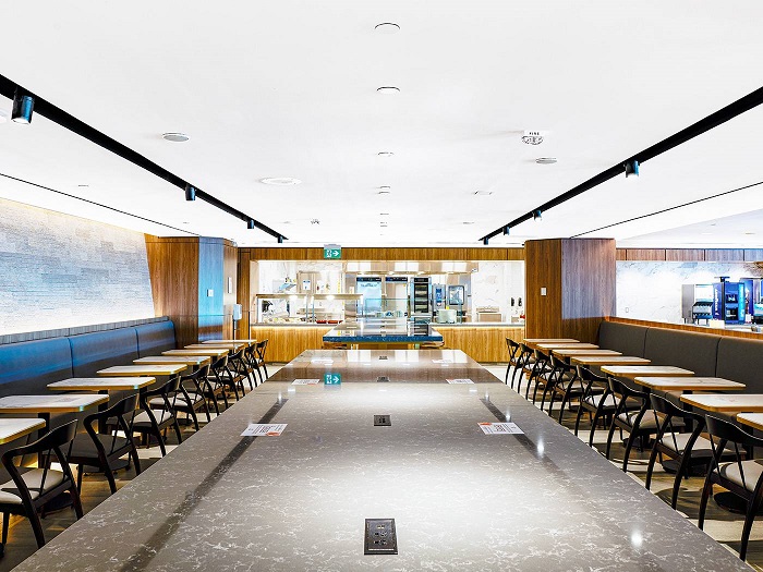 Plaza Premium Lounge (International) - interior view 4