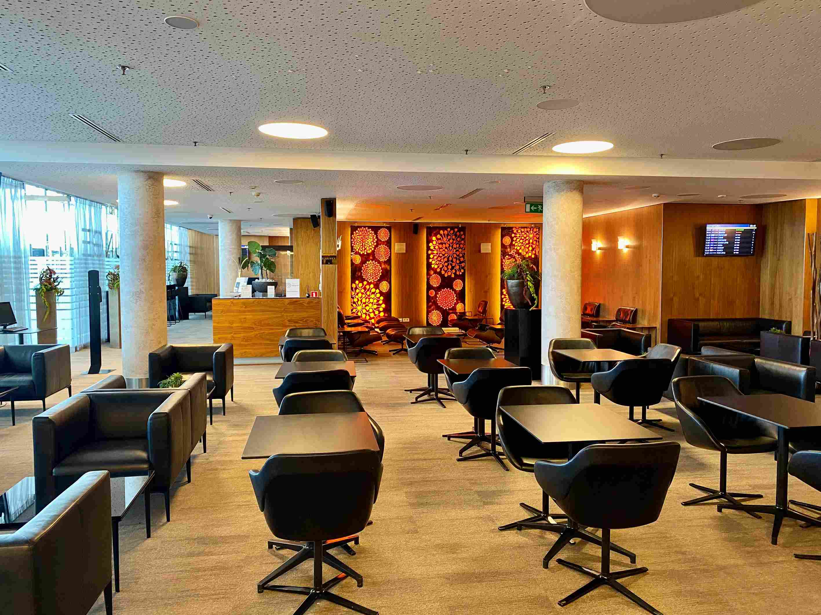 Executive Lounge - interior view 3