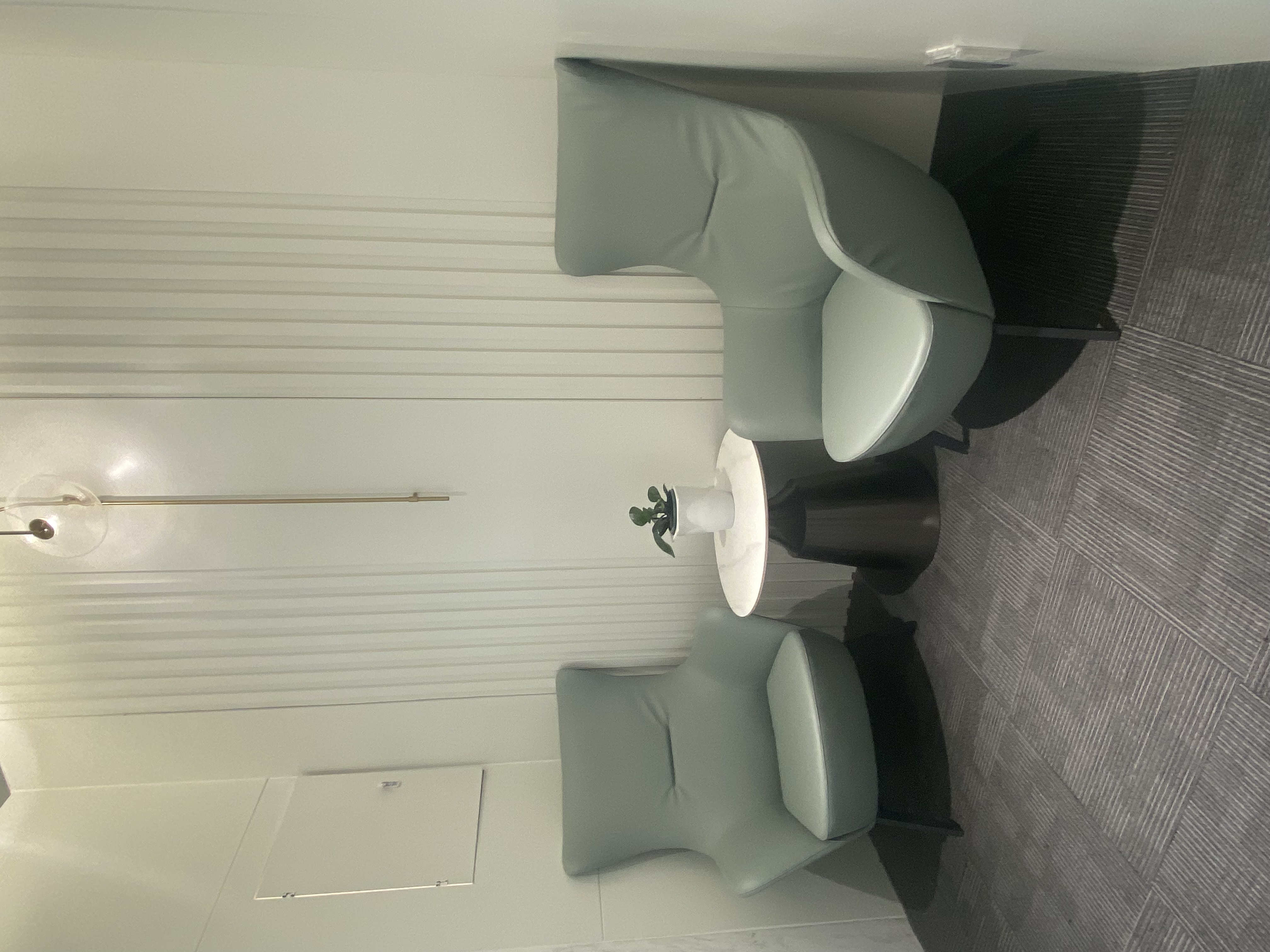 First Class Lounge No.6 (T2 Dom) - interior view 4