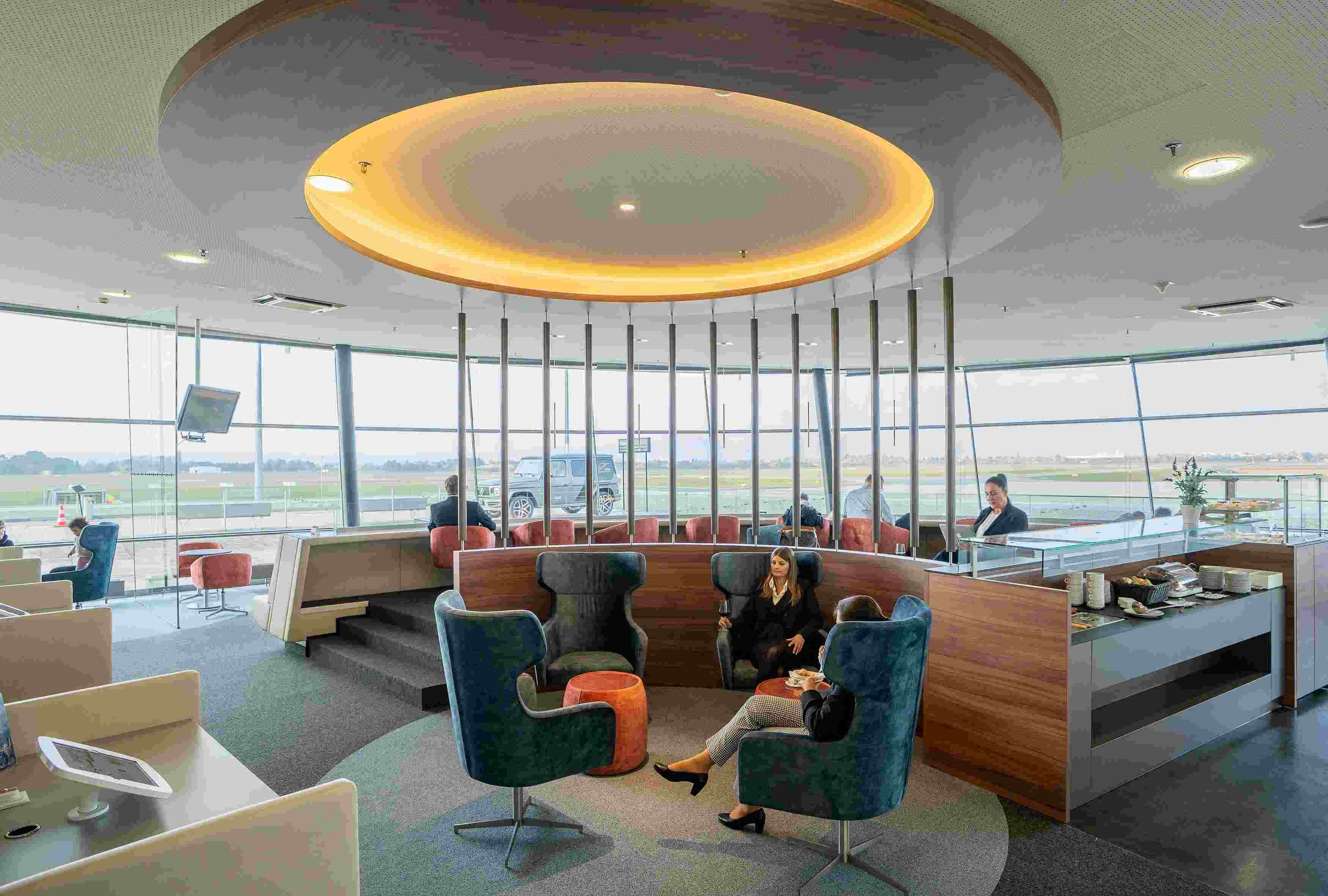 VIP Lounge - interior view 4