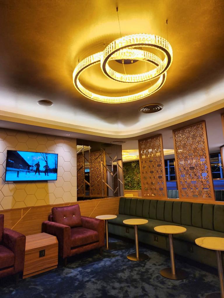 Travel Club Lounge - interior view 3