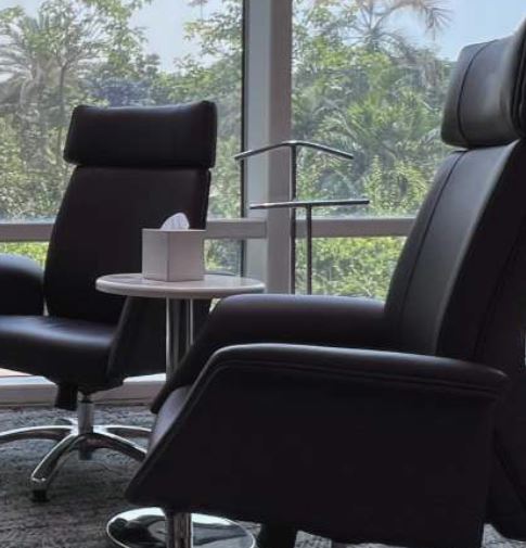 Flynas Lounge - interior view 4