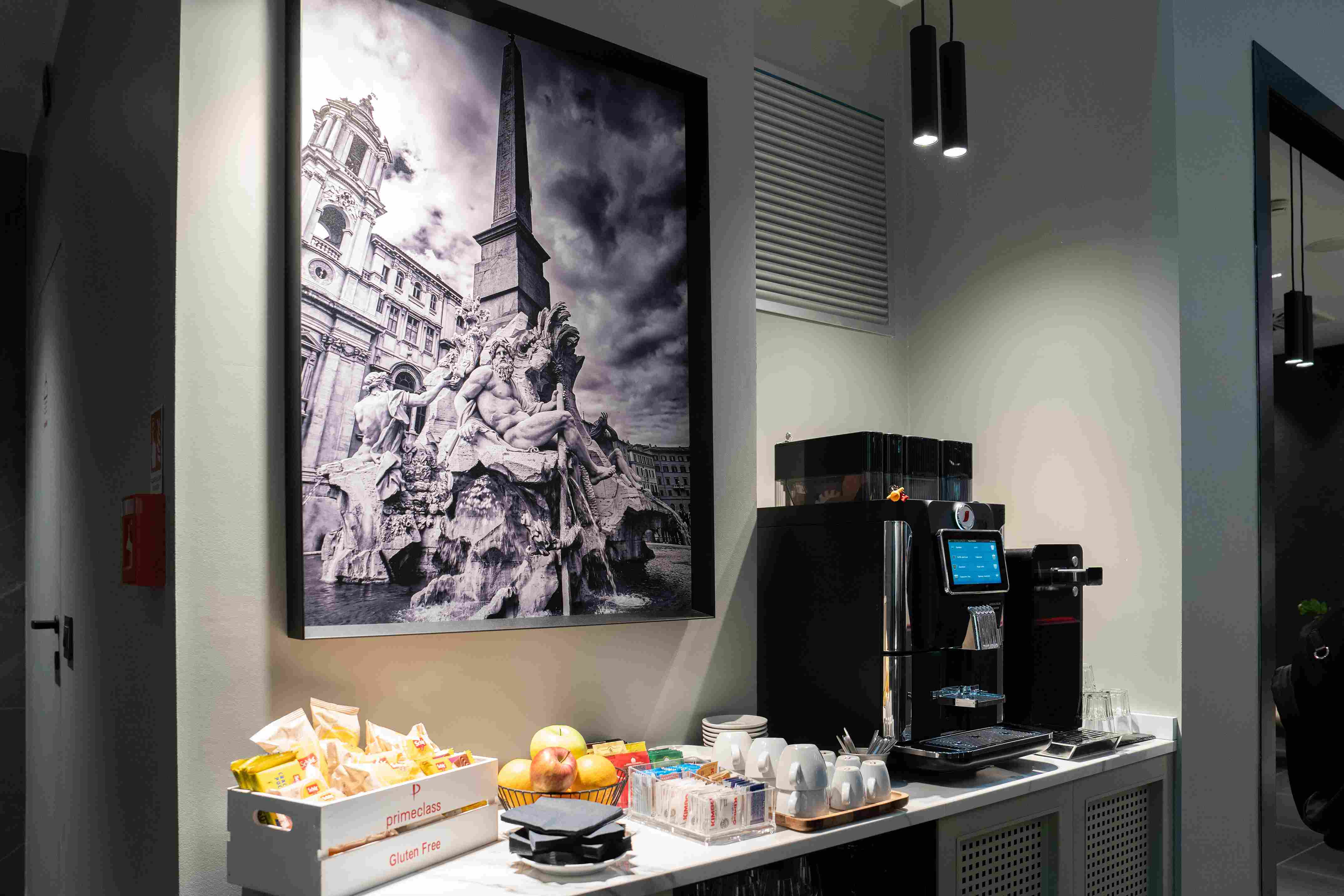 Primeclass Lounge - interior view 2