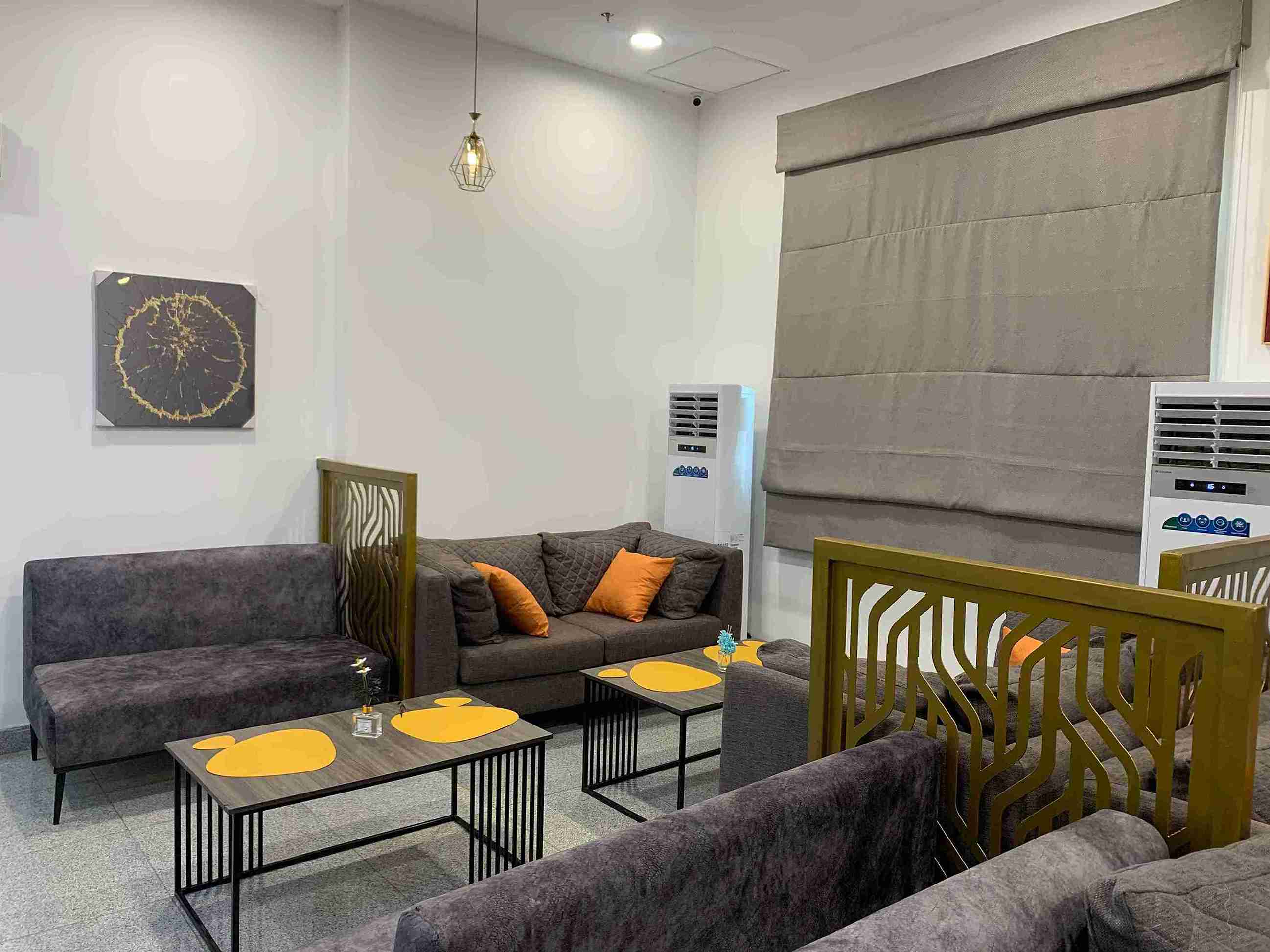 Lounge One - interior view 4