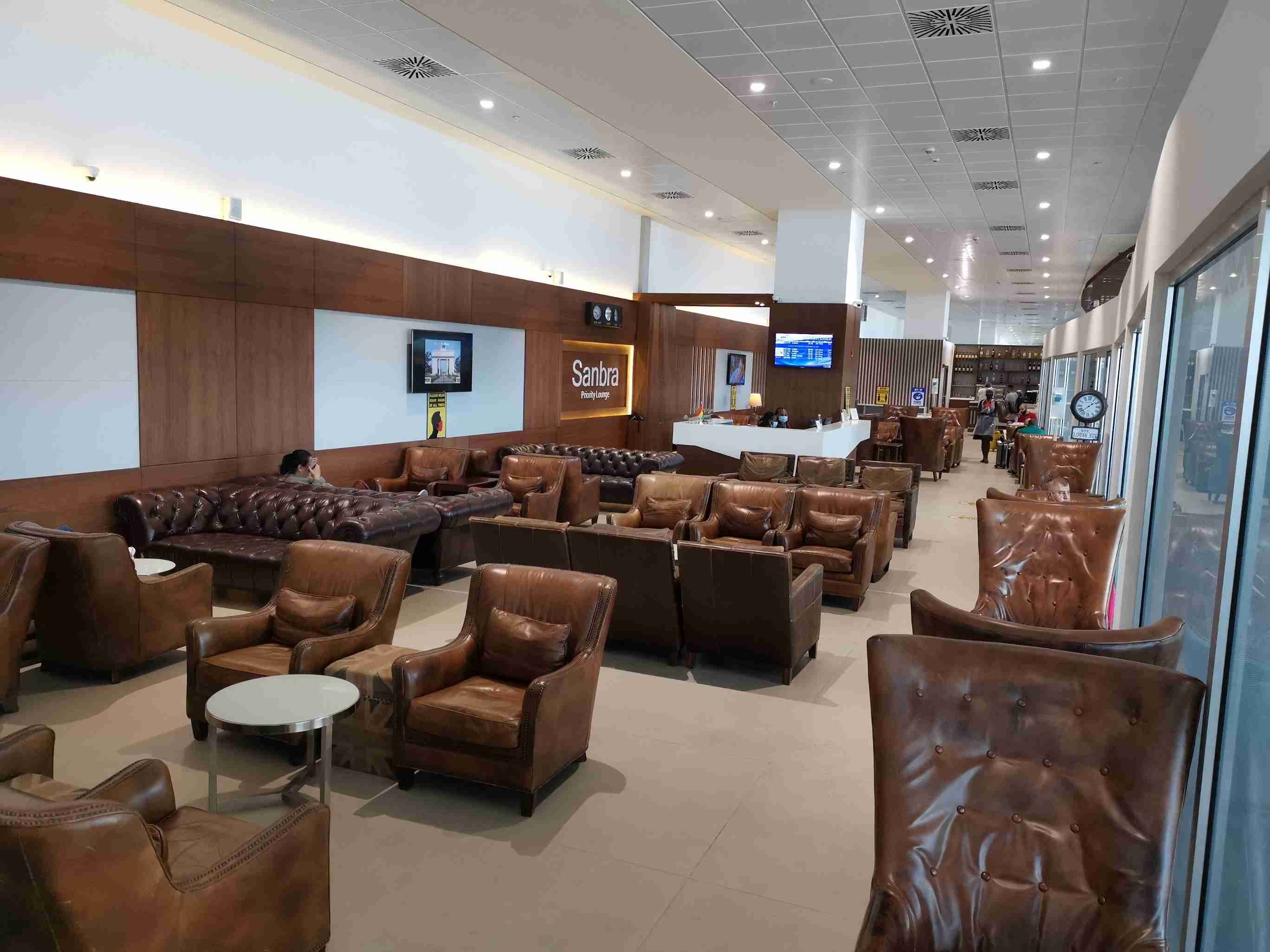 Sanbra Business & Priority Lounge - interior view 2