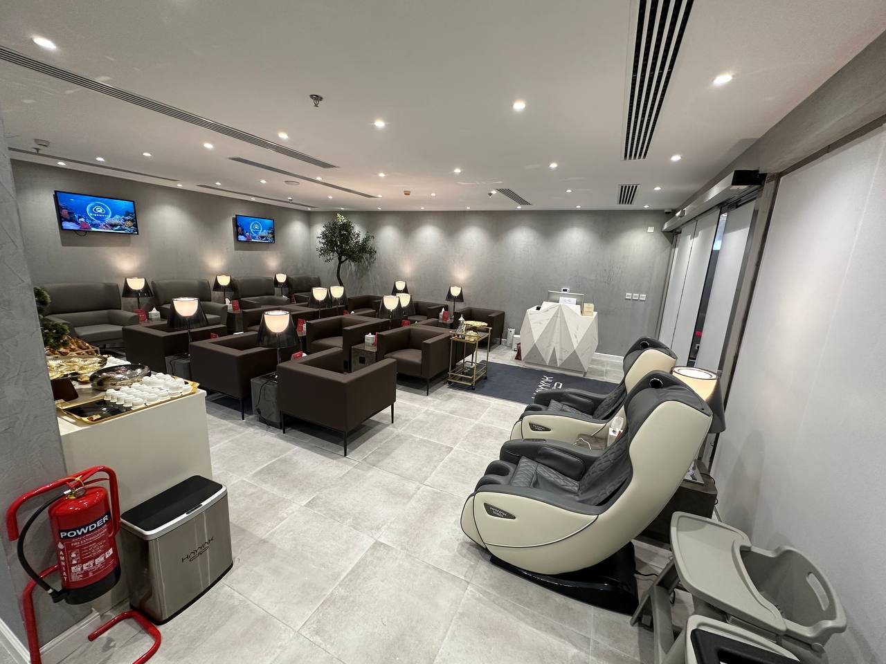 Hayyak Lounge - interior view 3