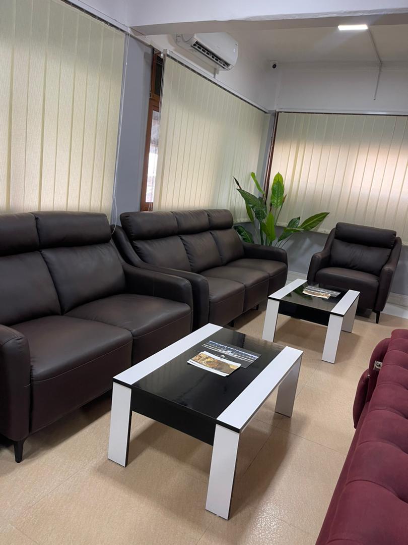 The Premium Lounge