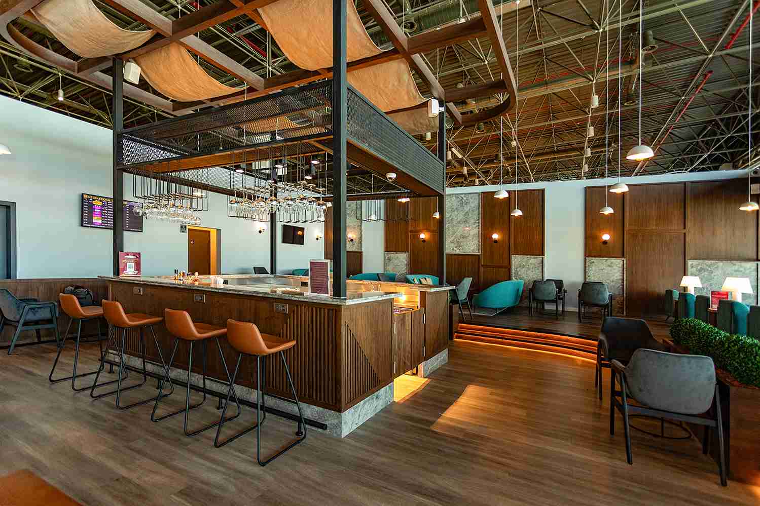 Primeclass Business Lounge - interior view 2