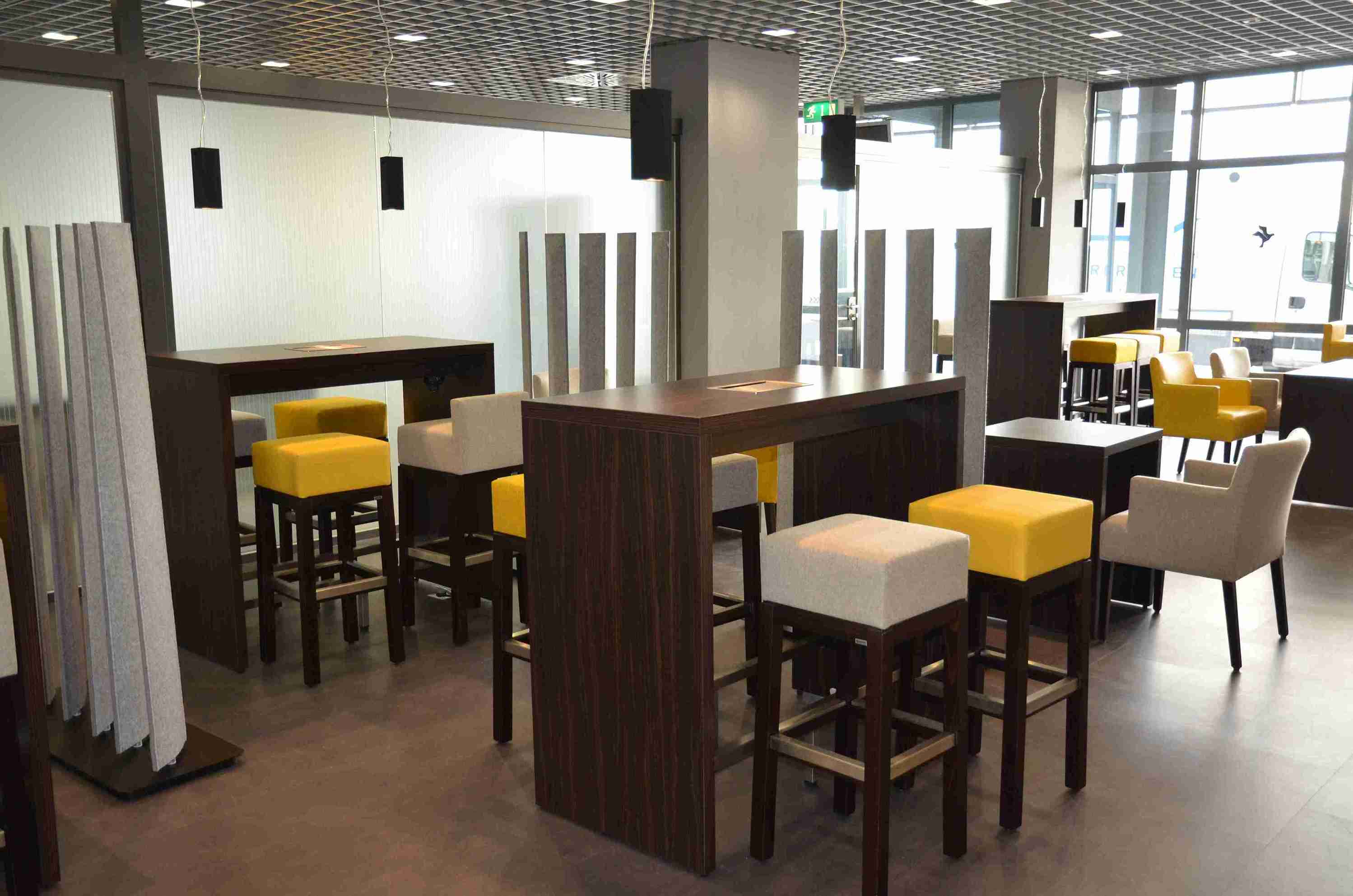 SCN Business Lounge - interior view 2