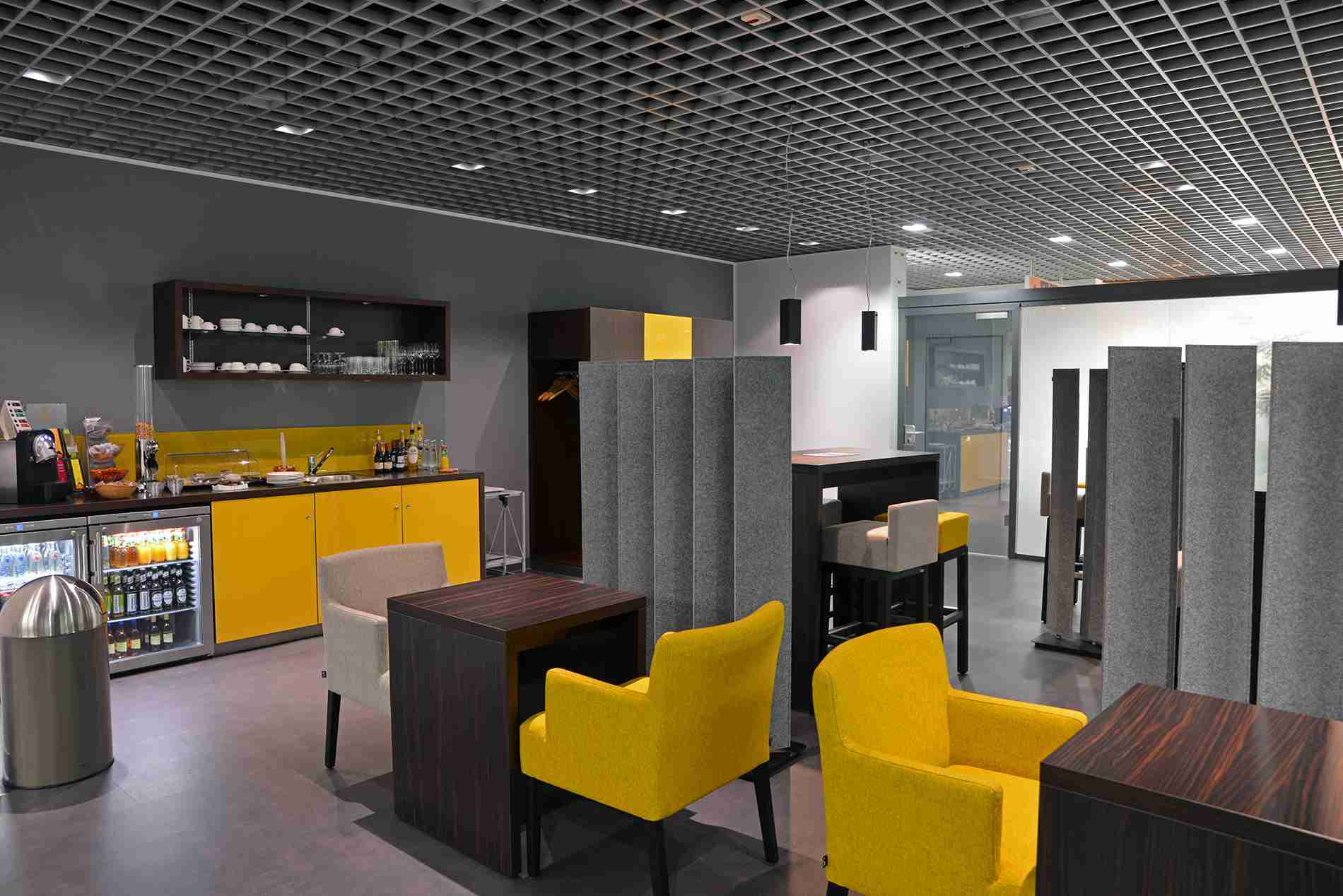 SCN Business Lounge - interior view 4