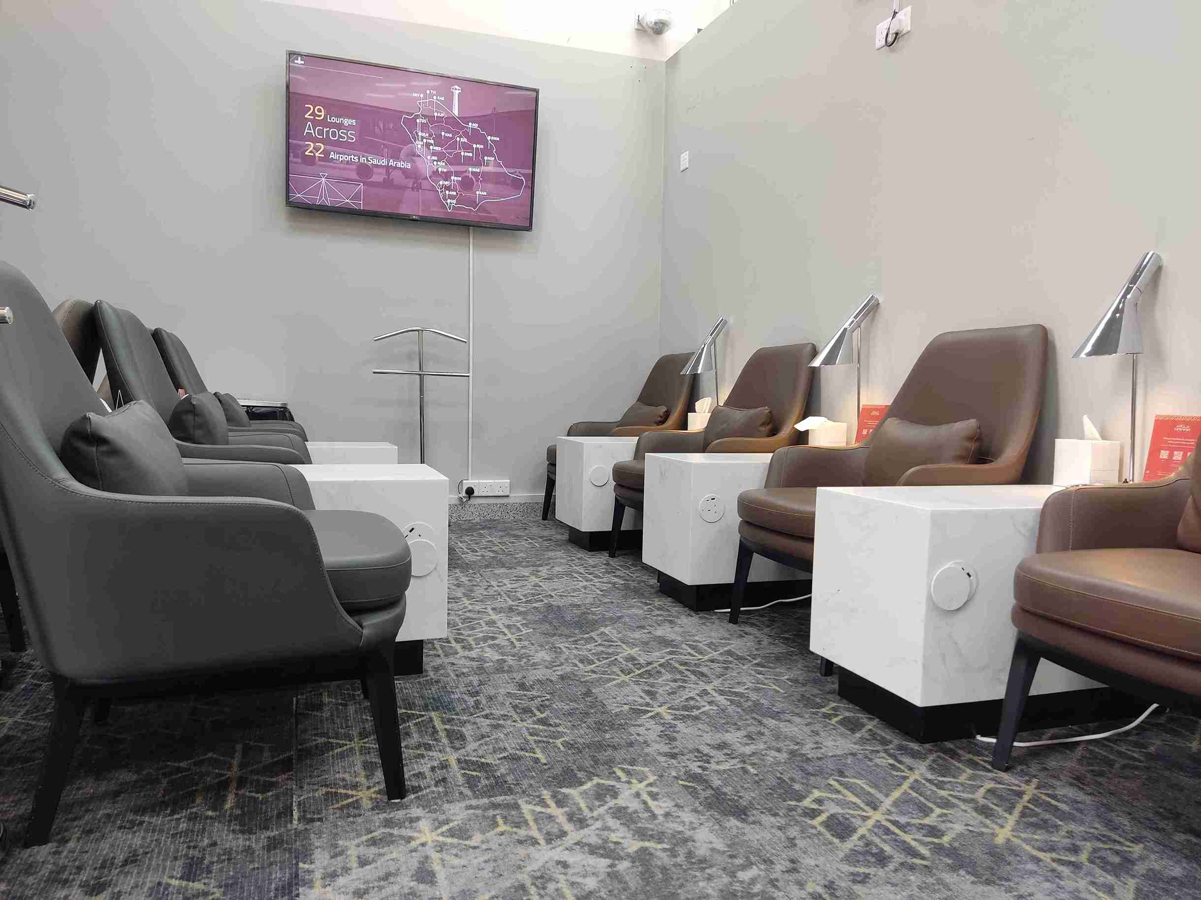 Hayyak Lounge - interior view 2