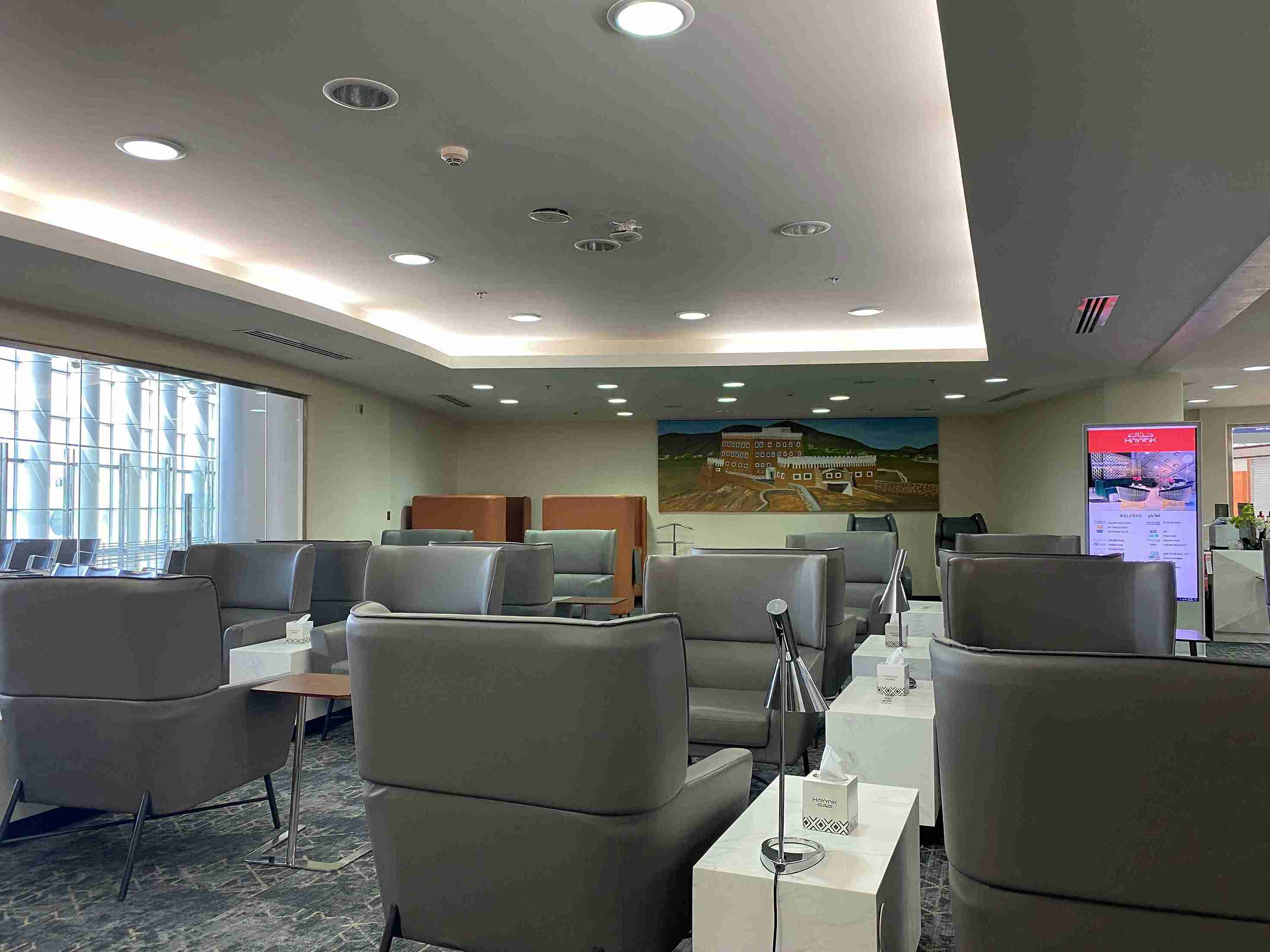 Hayyak Lounge - interior view 3