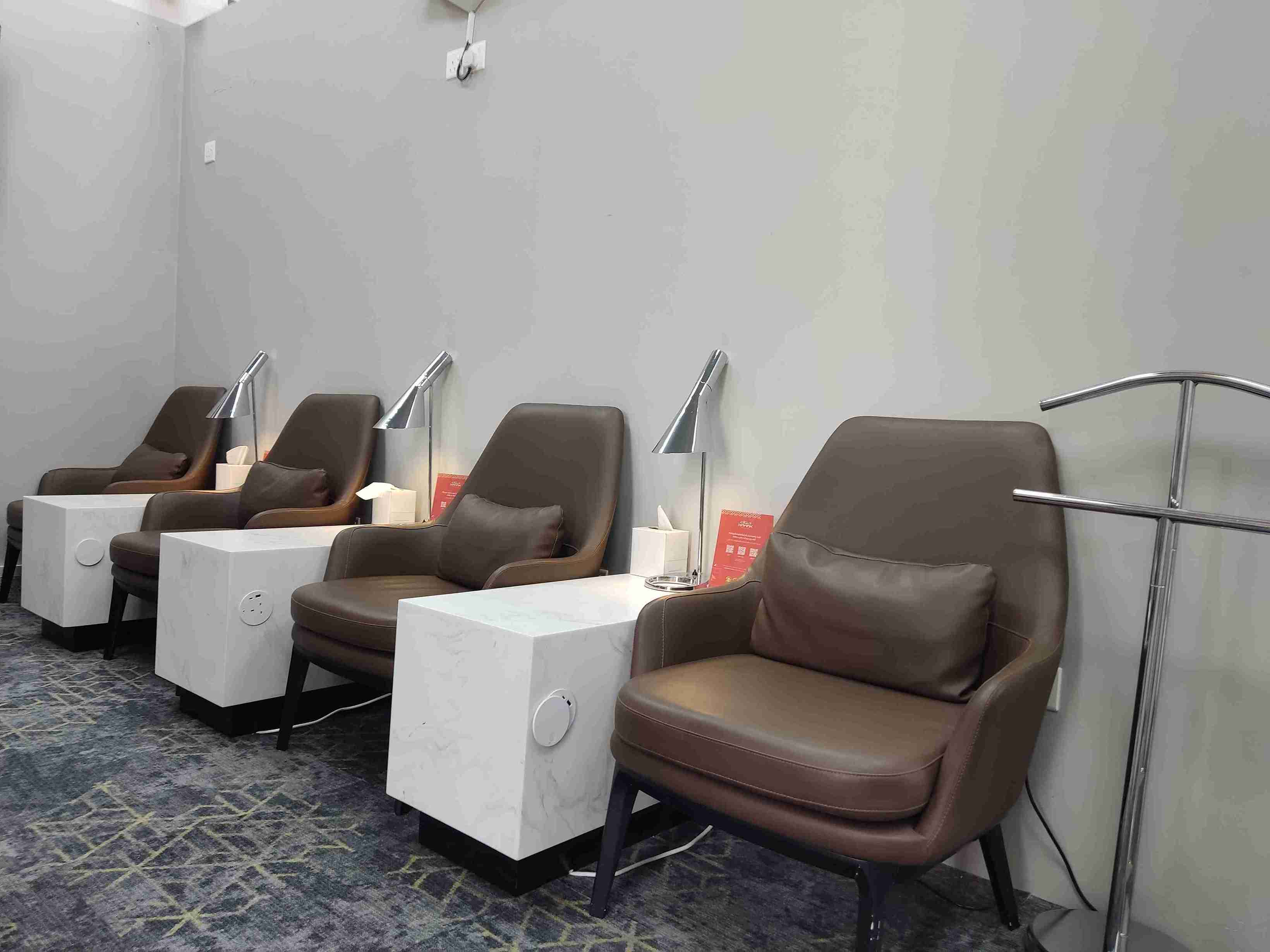 Hayyak Lounge - interior view 3