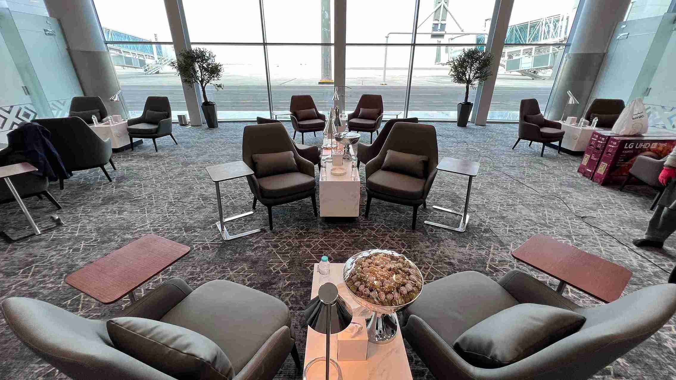 Hayyak Lounge - interior view 3