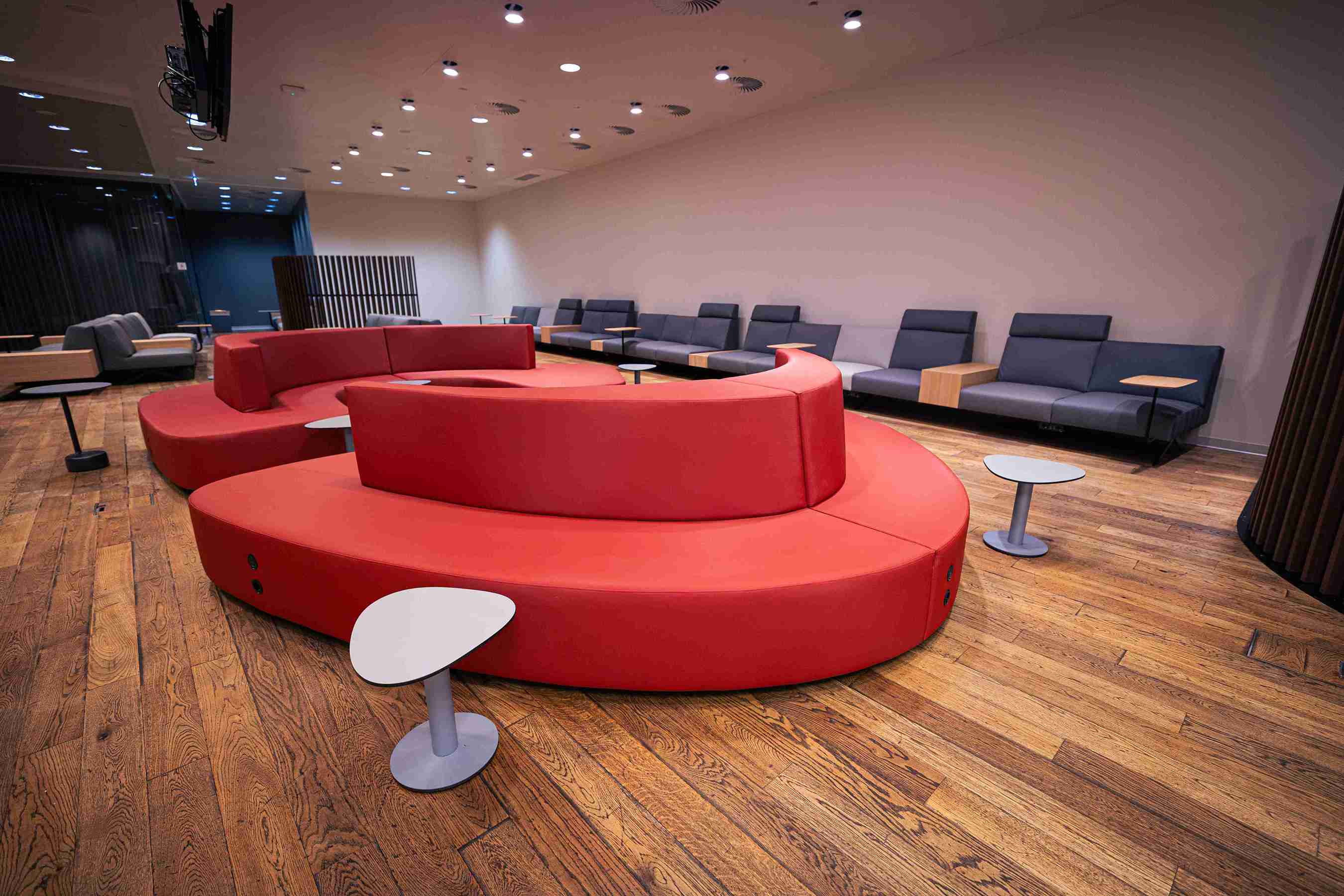 Austrian Business Lounge (Schengen)