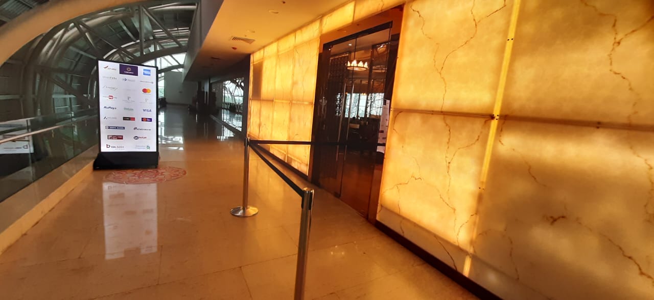 Travel Club Lounge