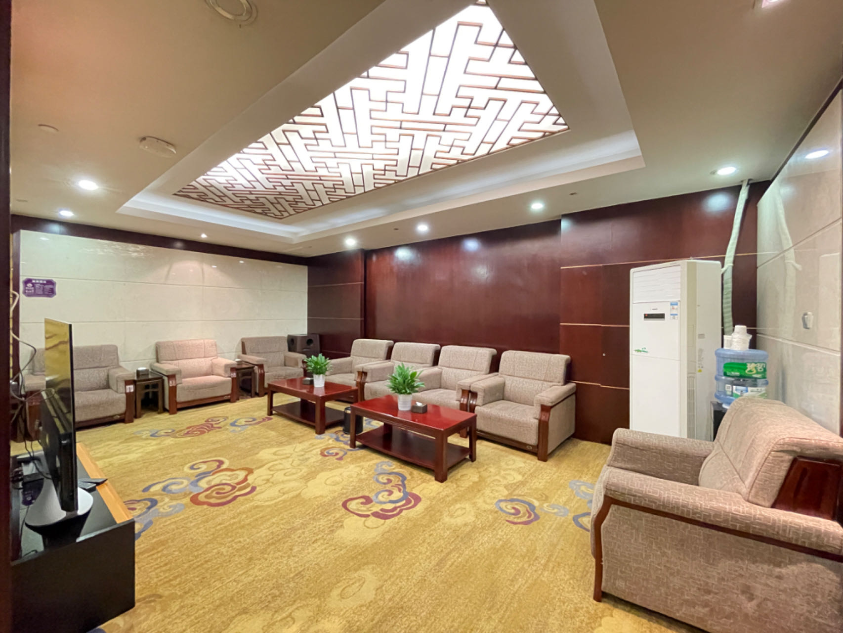 Best VIP Lounge B (T1 Domestic) - interior view 3