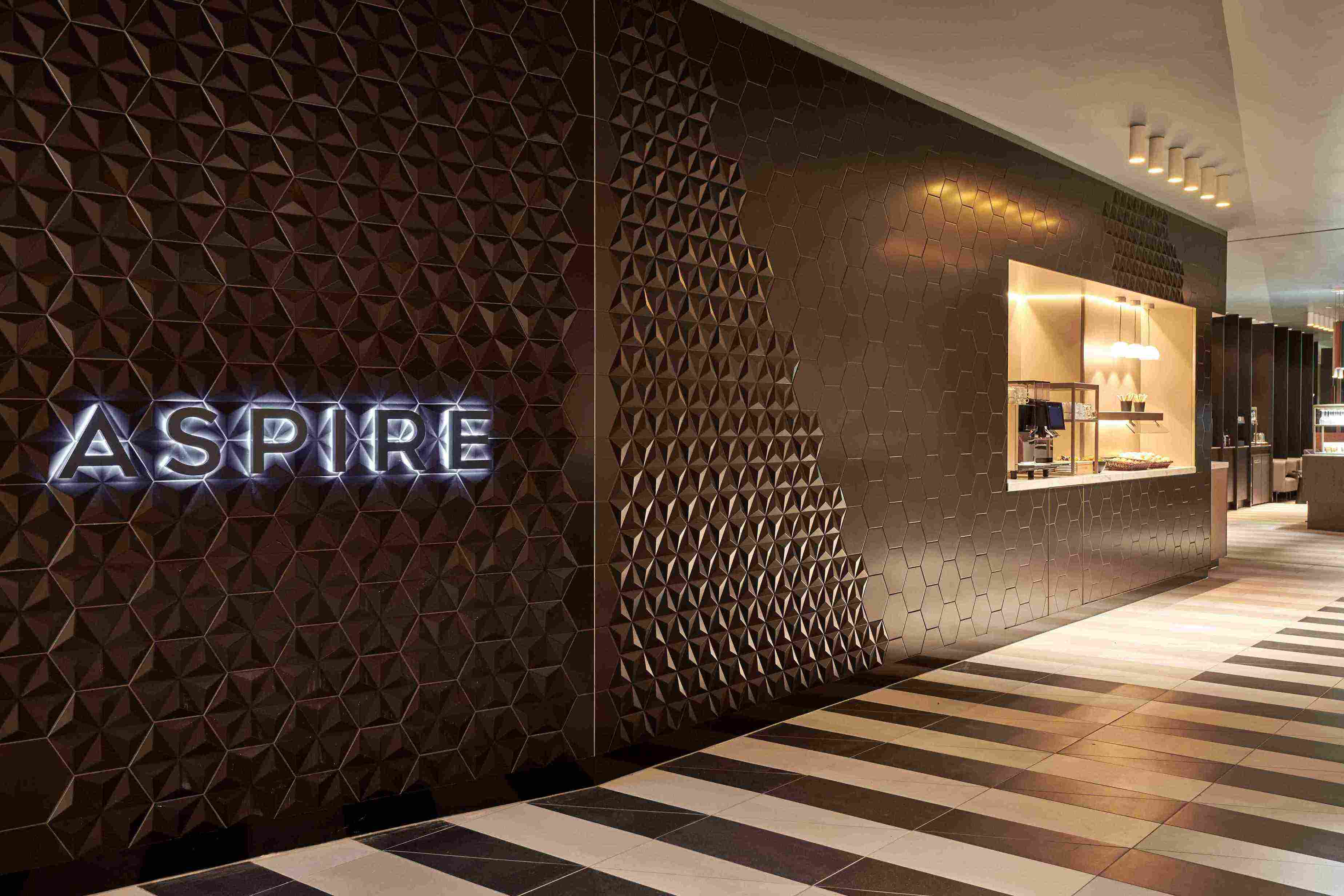 Aspire Lounge (No.41)