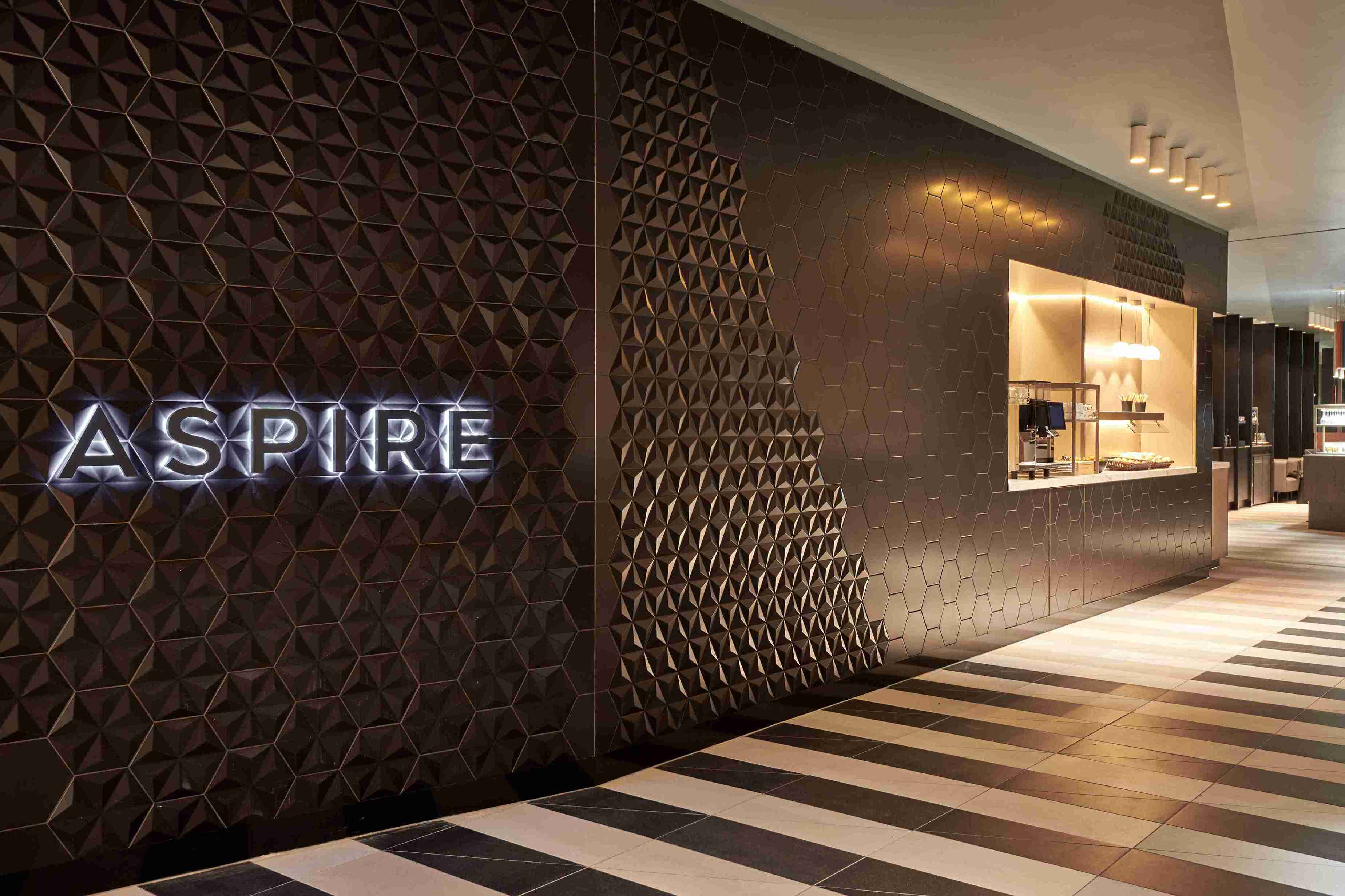 Aspire Lounge (No.41)