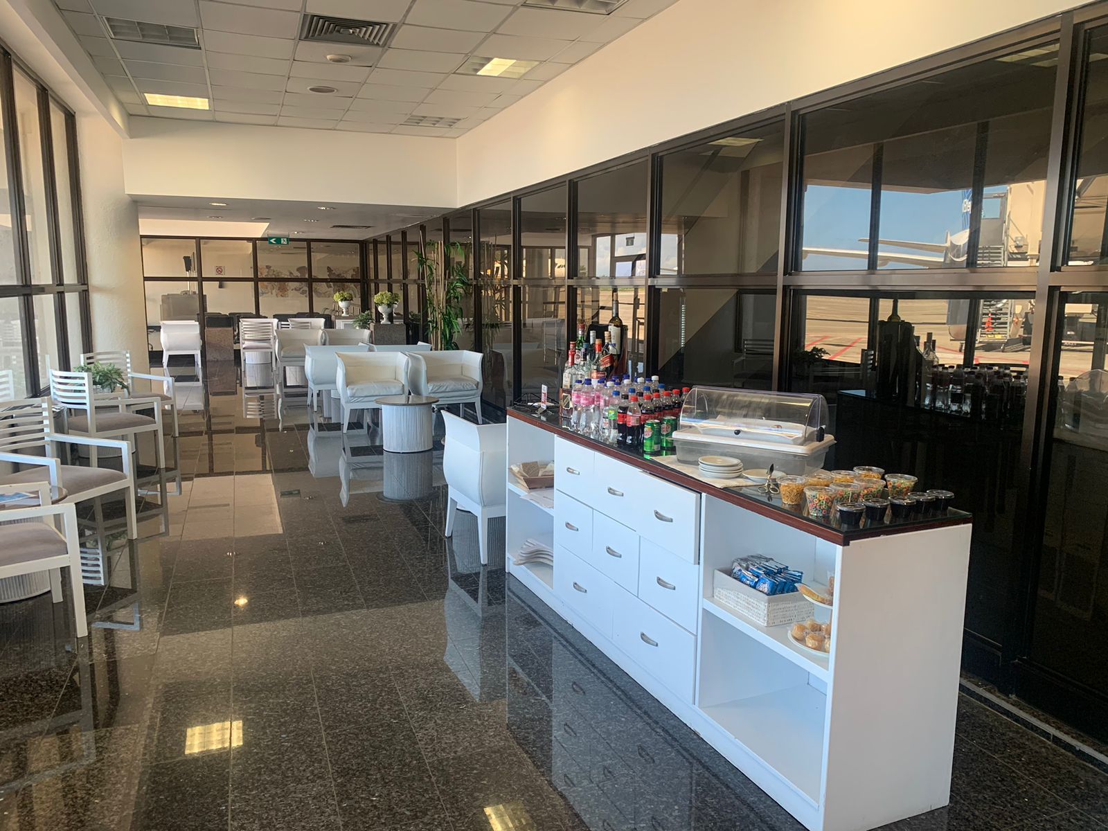 Larimar Lounge