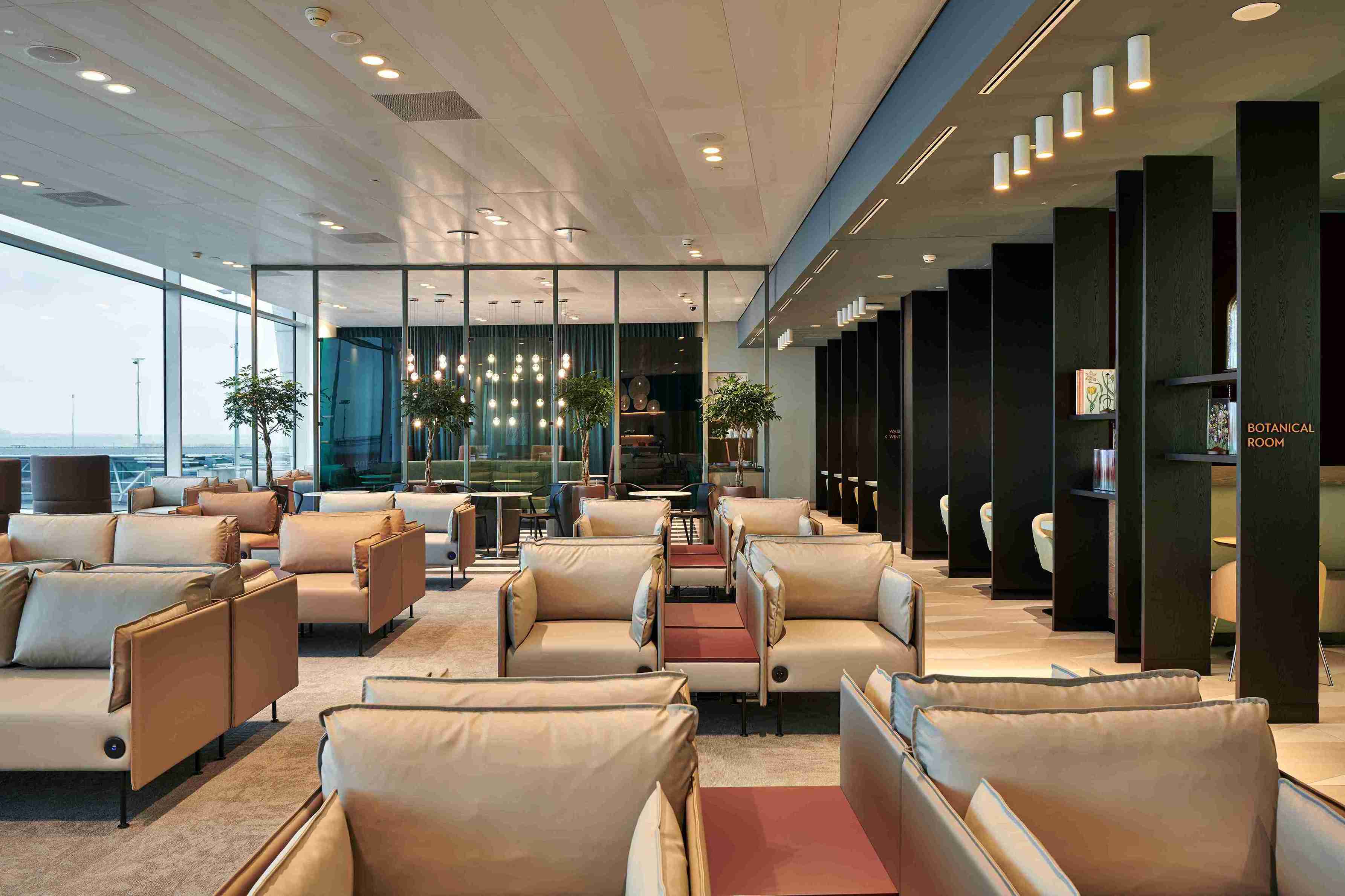 Aspire Lounge (No.41)