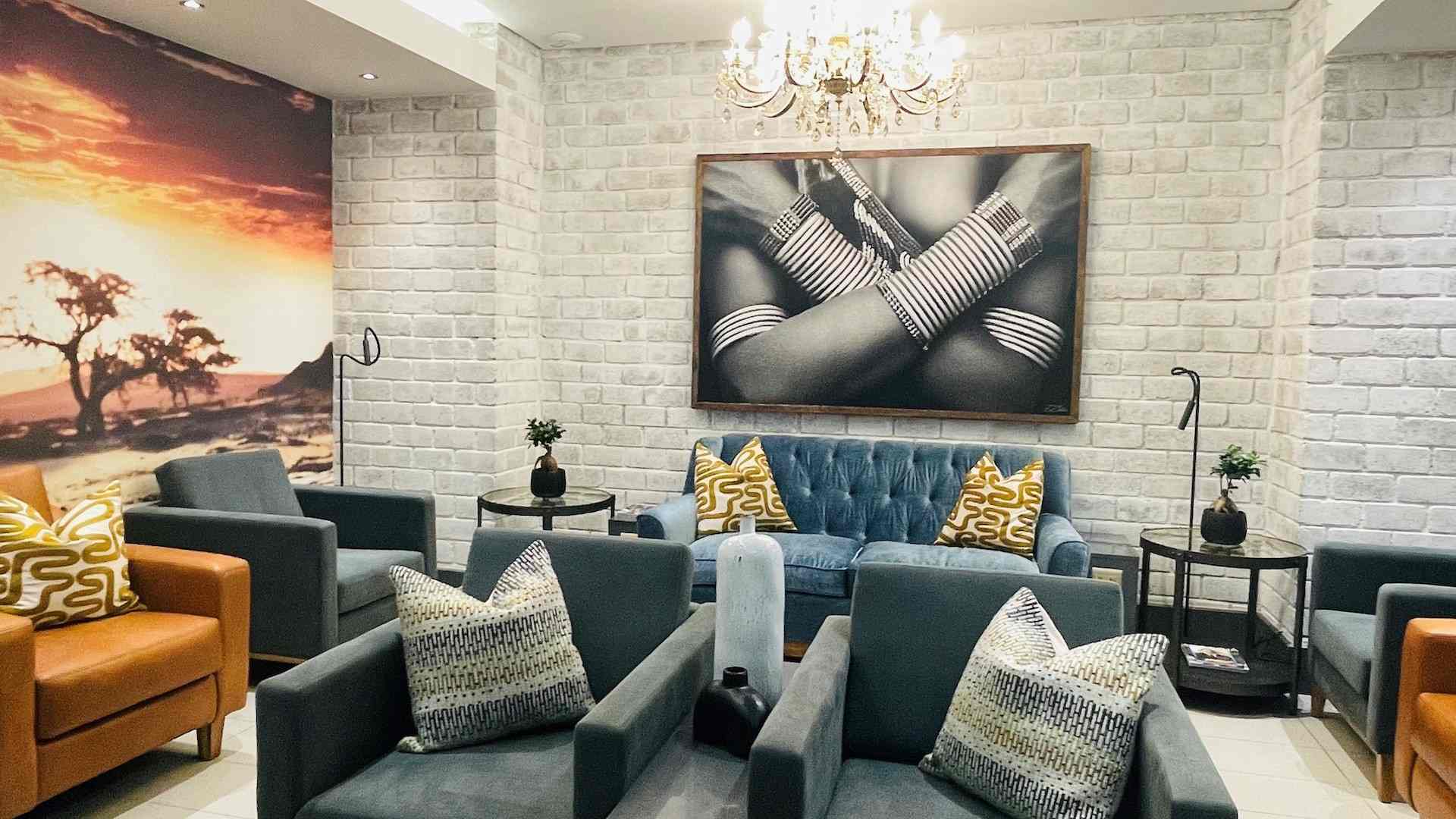Paragon Premium Lounge - interior view 2