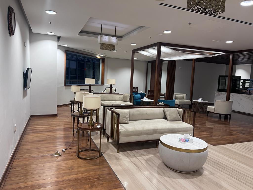 Domestic Cip Lounge