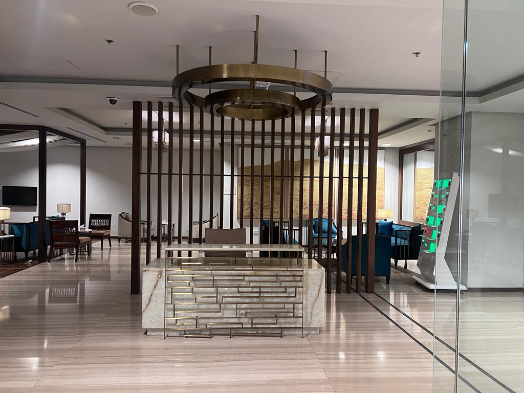 Domestic Cip Lounge