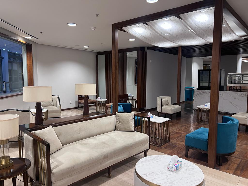 Domestic Cip Lounge