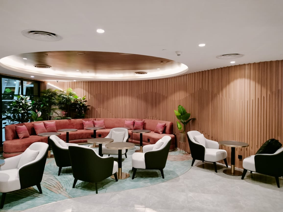 Travel Club Lounge - interior view 2