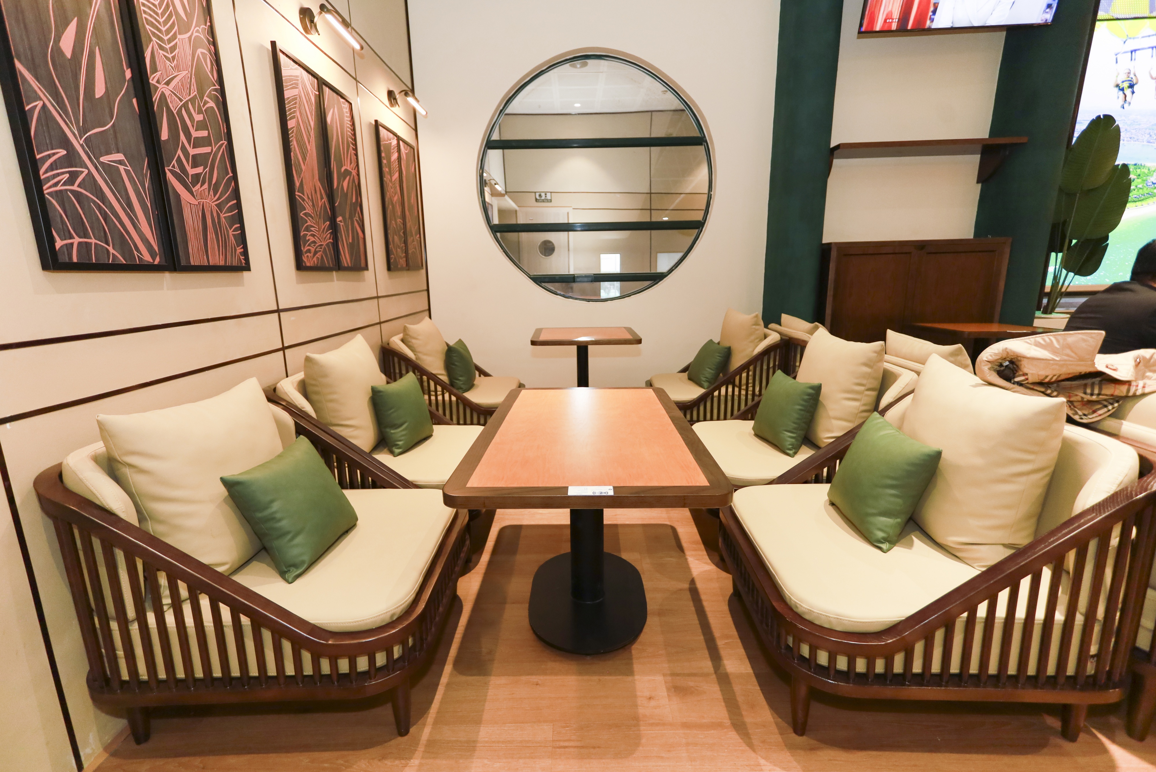 SH Premium Lounge Dong Hoi at Dong Hoi Airport (VDH)