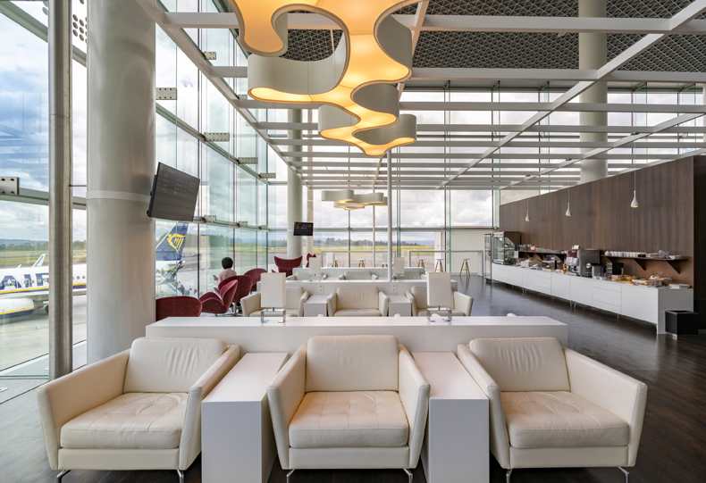 Sala VIP Santiago - interior view 3