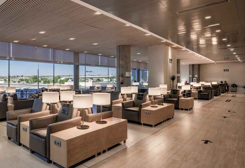 Sala VIP Plaza Mayor at Adolfo Suarez-Barajas Airport (MAD)