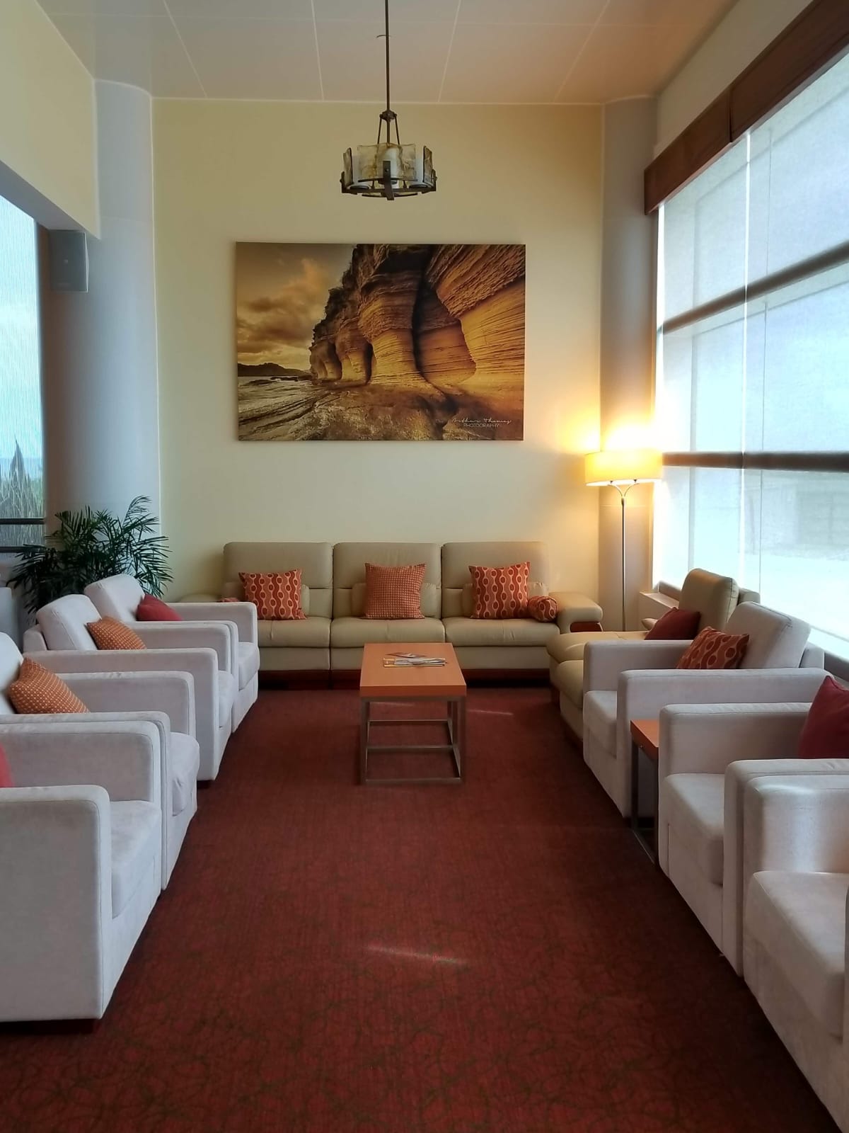 Executive Lounge - interior view 4