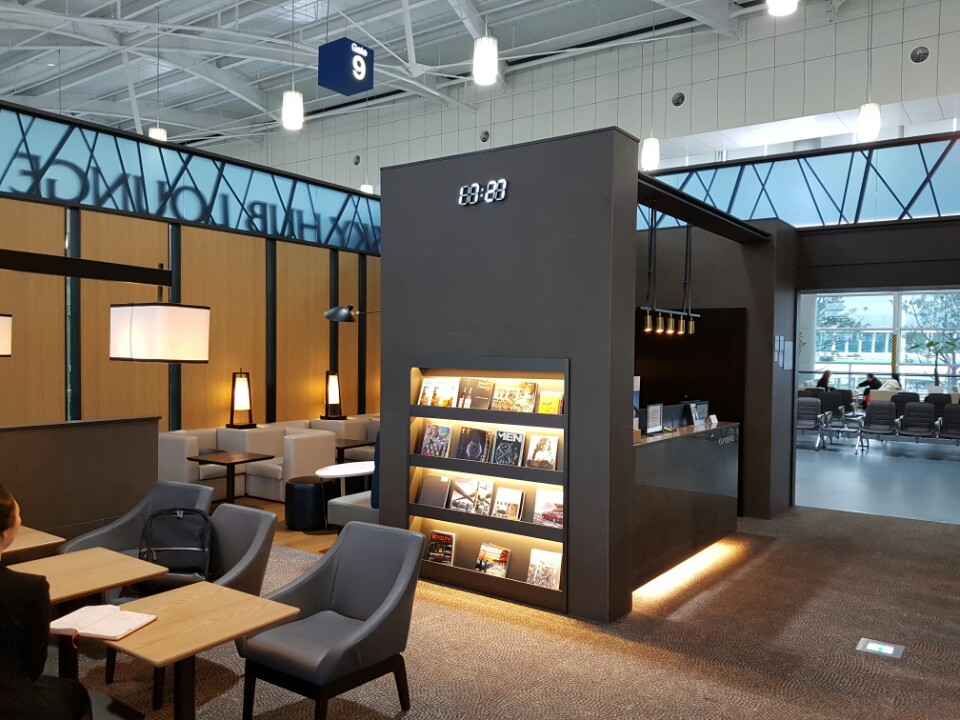 Sky Hub Lounge - interior view 2