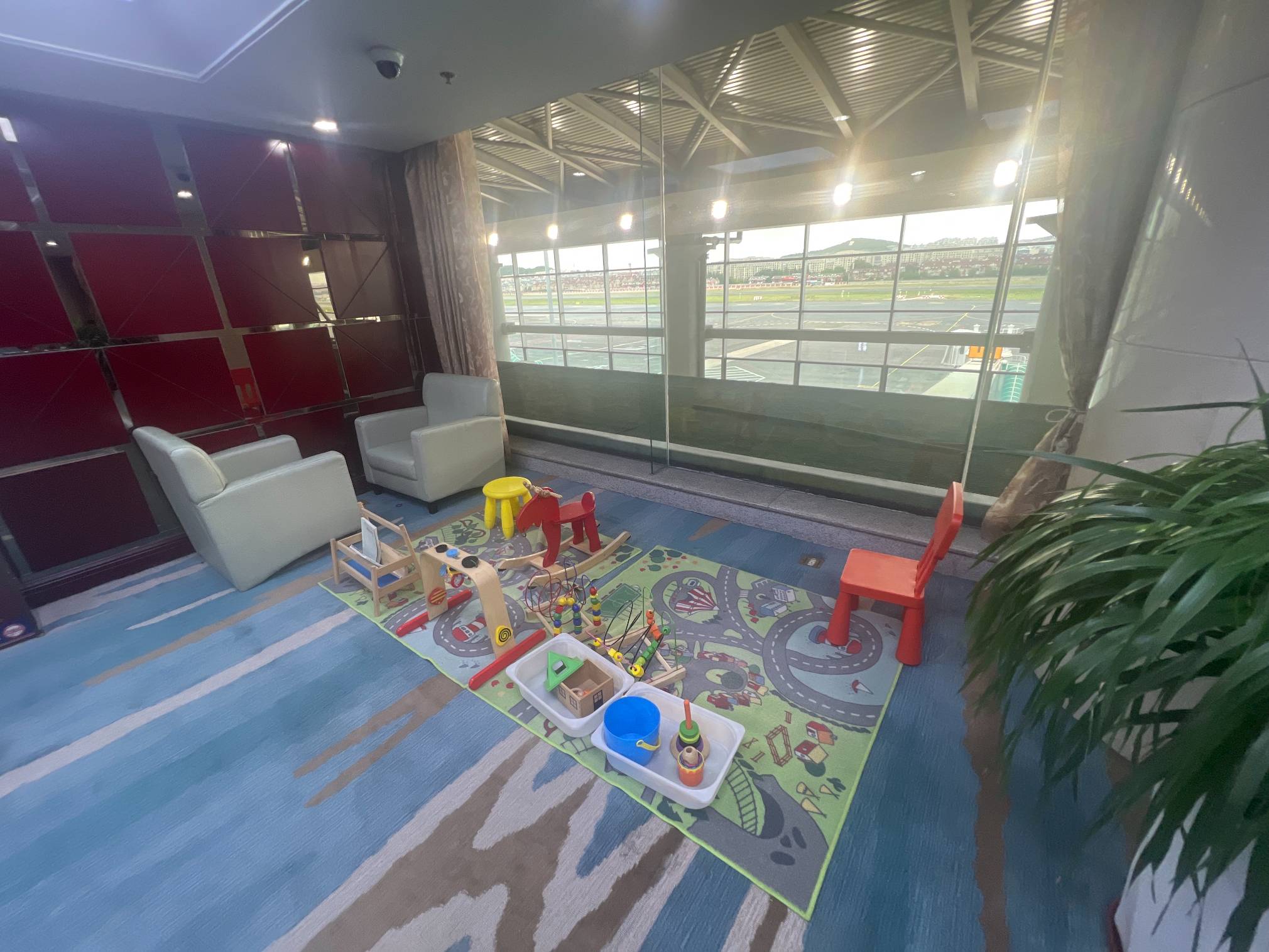South Airlines First Class and Business Class Pearl Member Lounge (T1 International)
