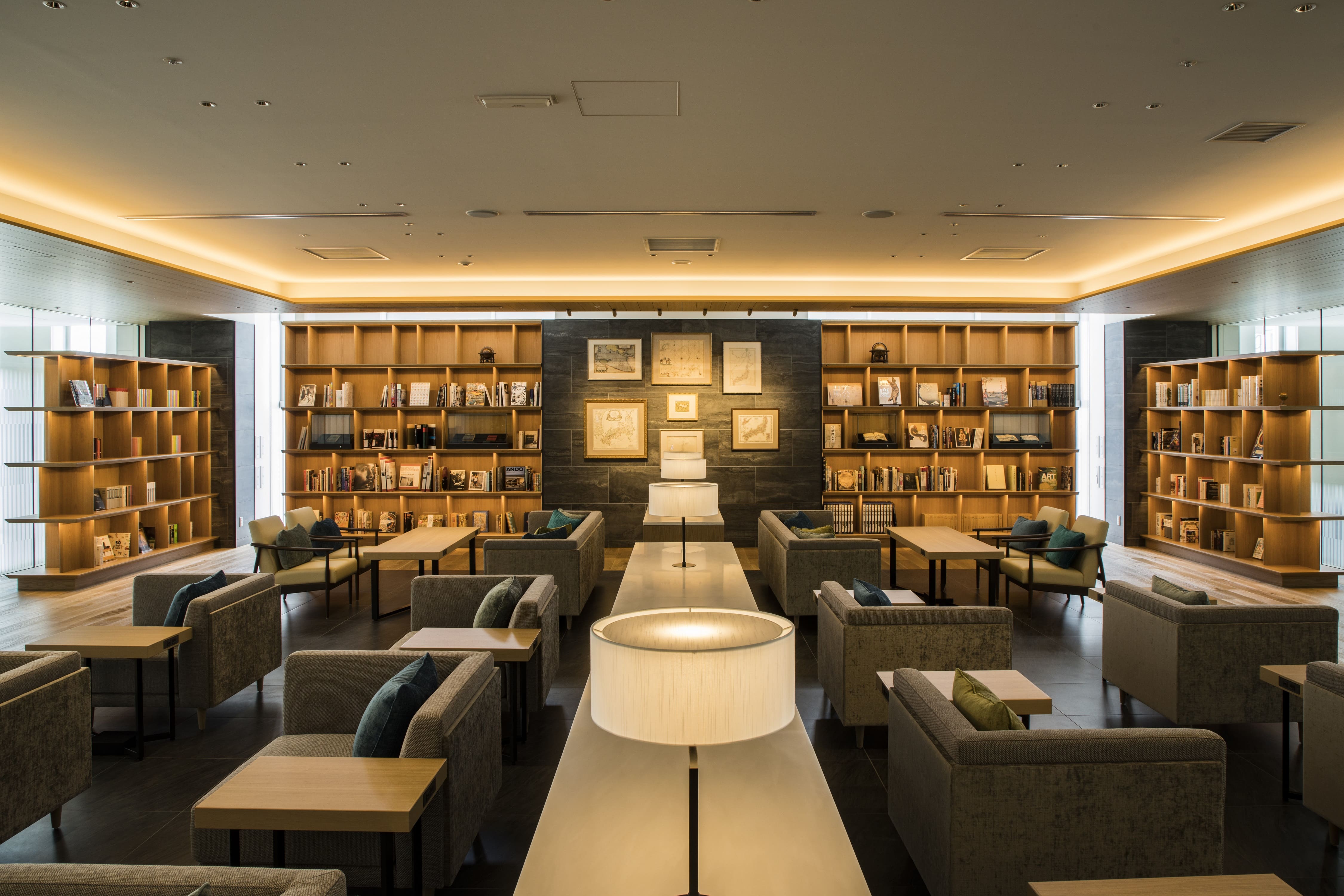 CAFÉ SKY LIBRARY - interior view 2