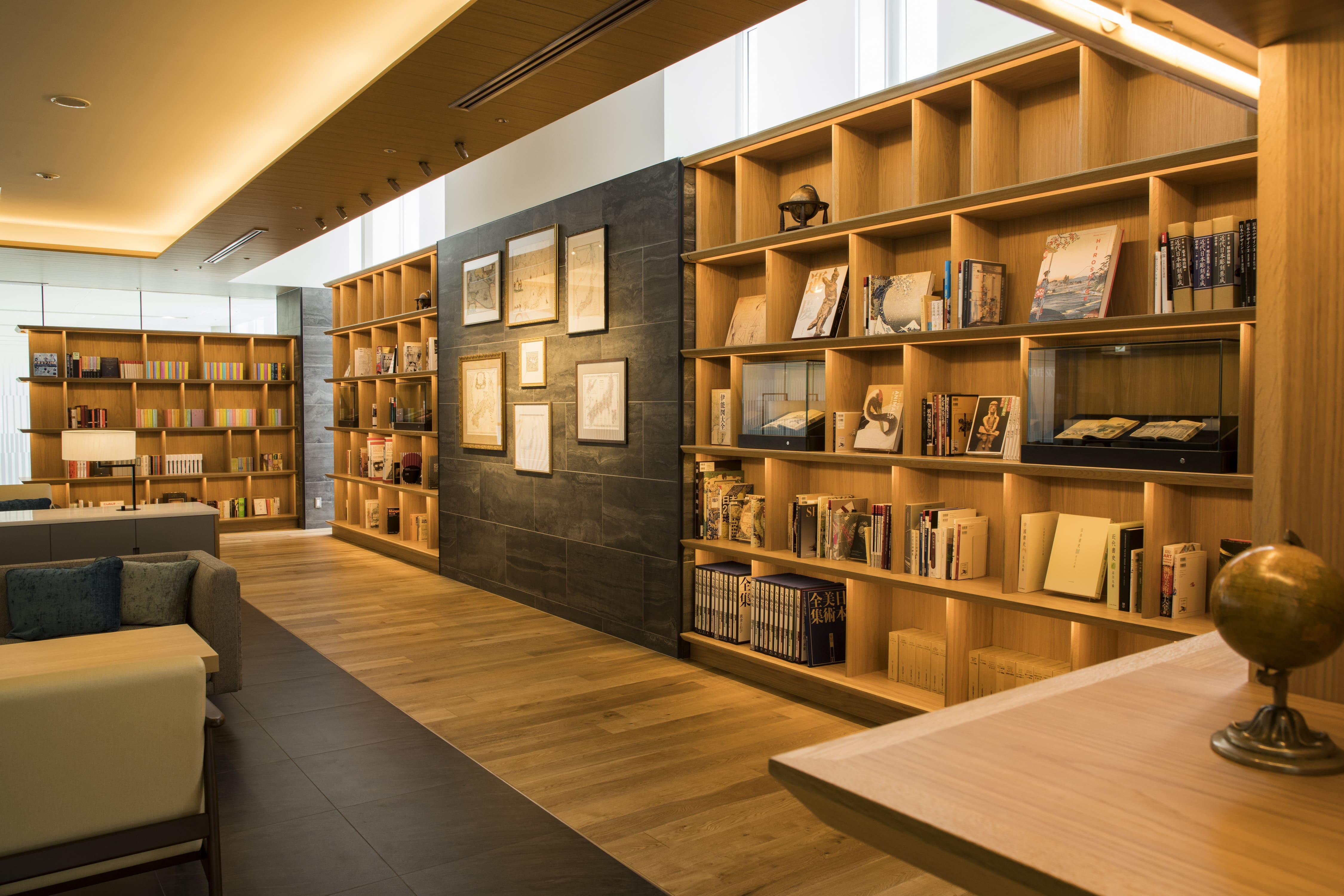 CAFÉ SKY LIBRARY
