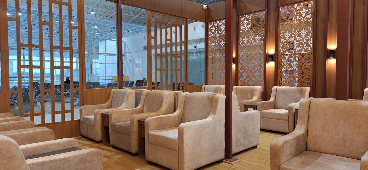 AIRR LOUNGE - interior view 2