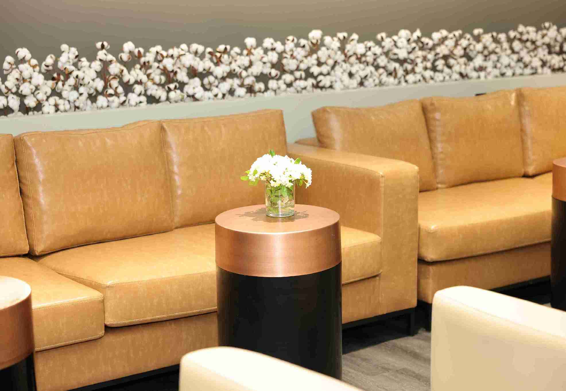 Platinum Lounge (International)