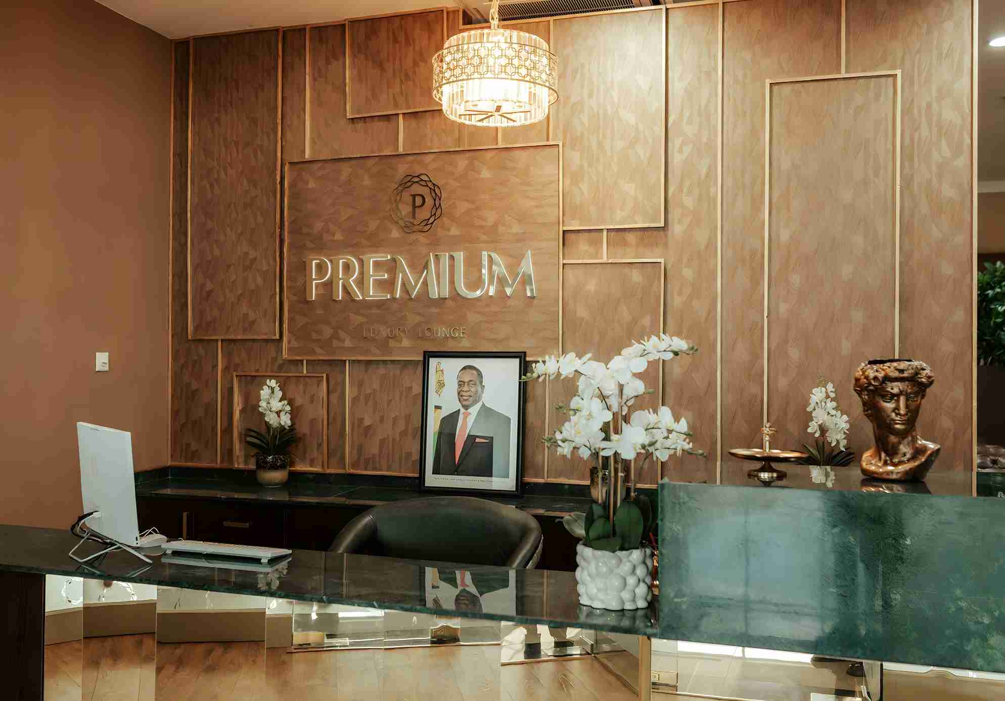 Premium Luxury Lounge