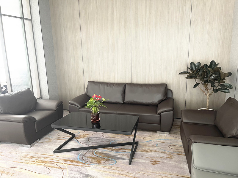 First Class Lounge
