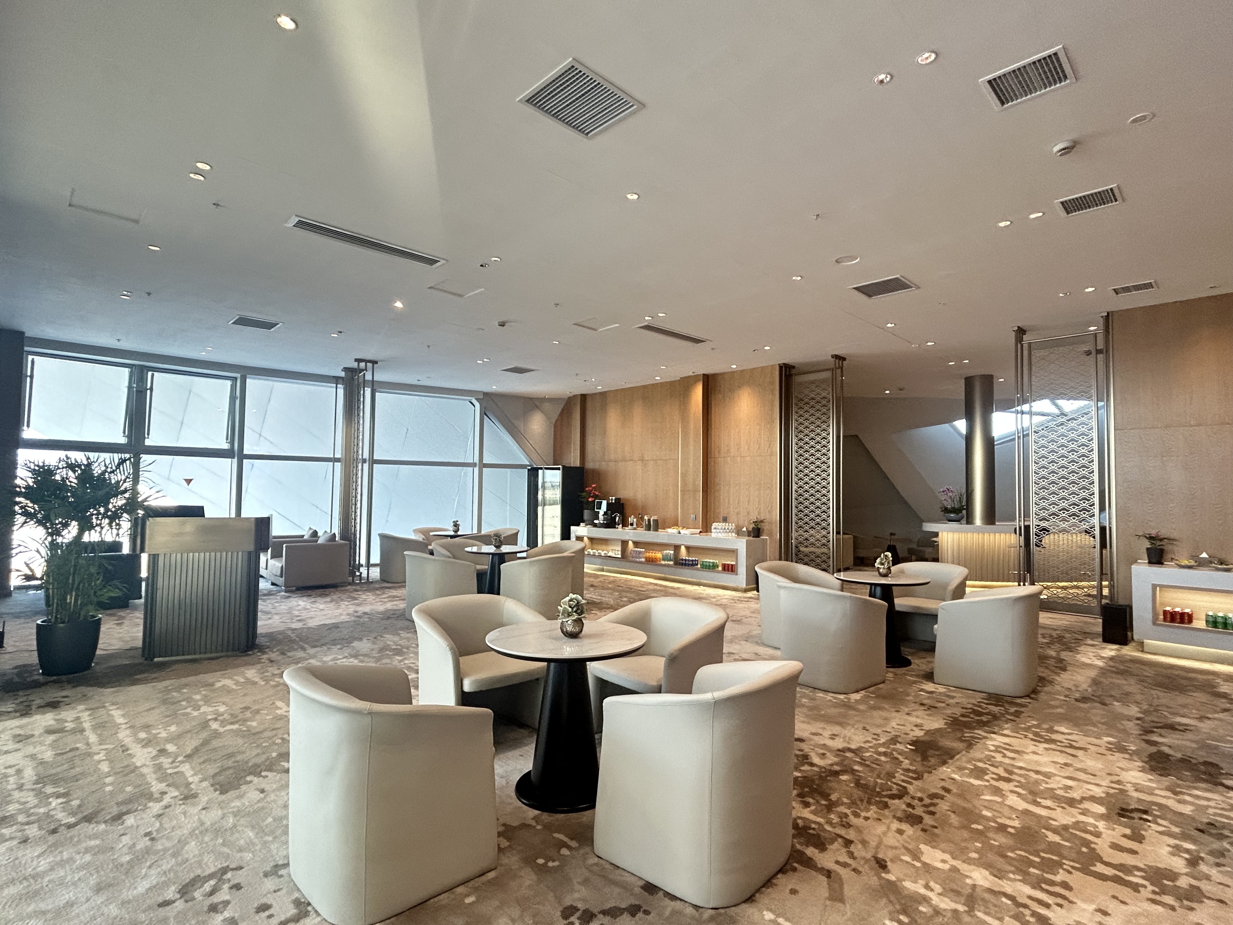 First Class Lounge - interior view 2
