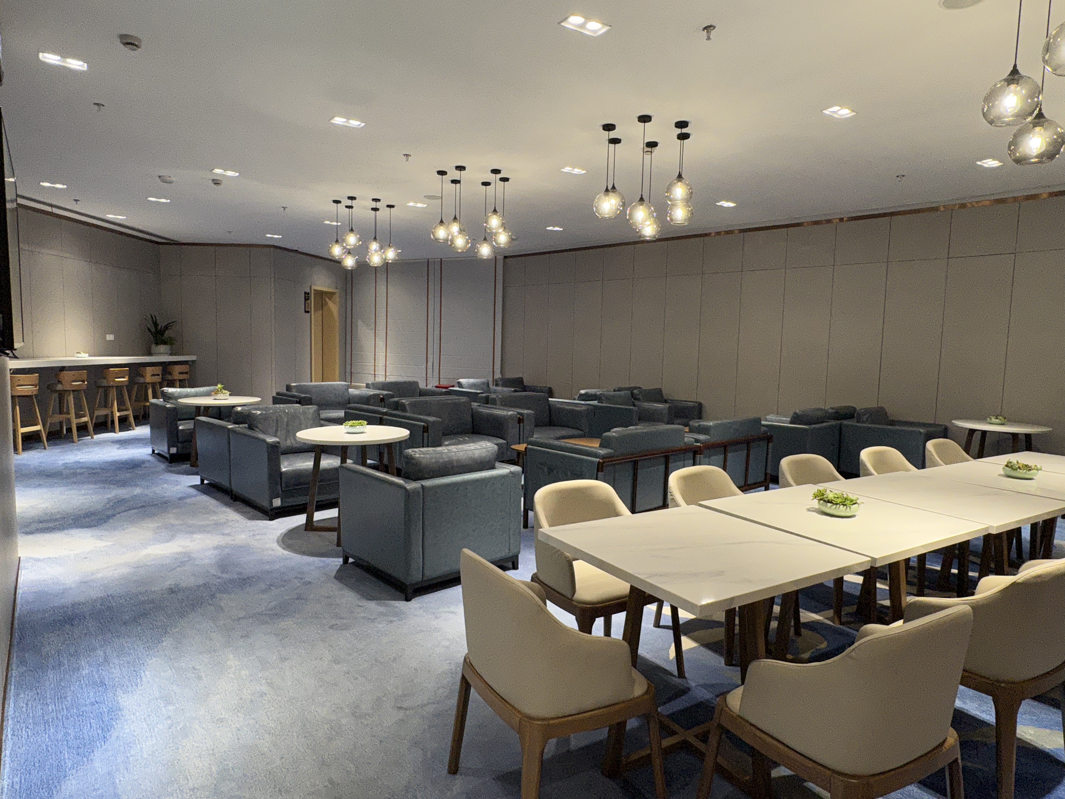 First Class Lounge 2 (T1 Domestic) - interior view 3
