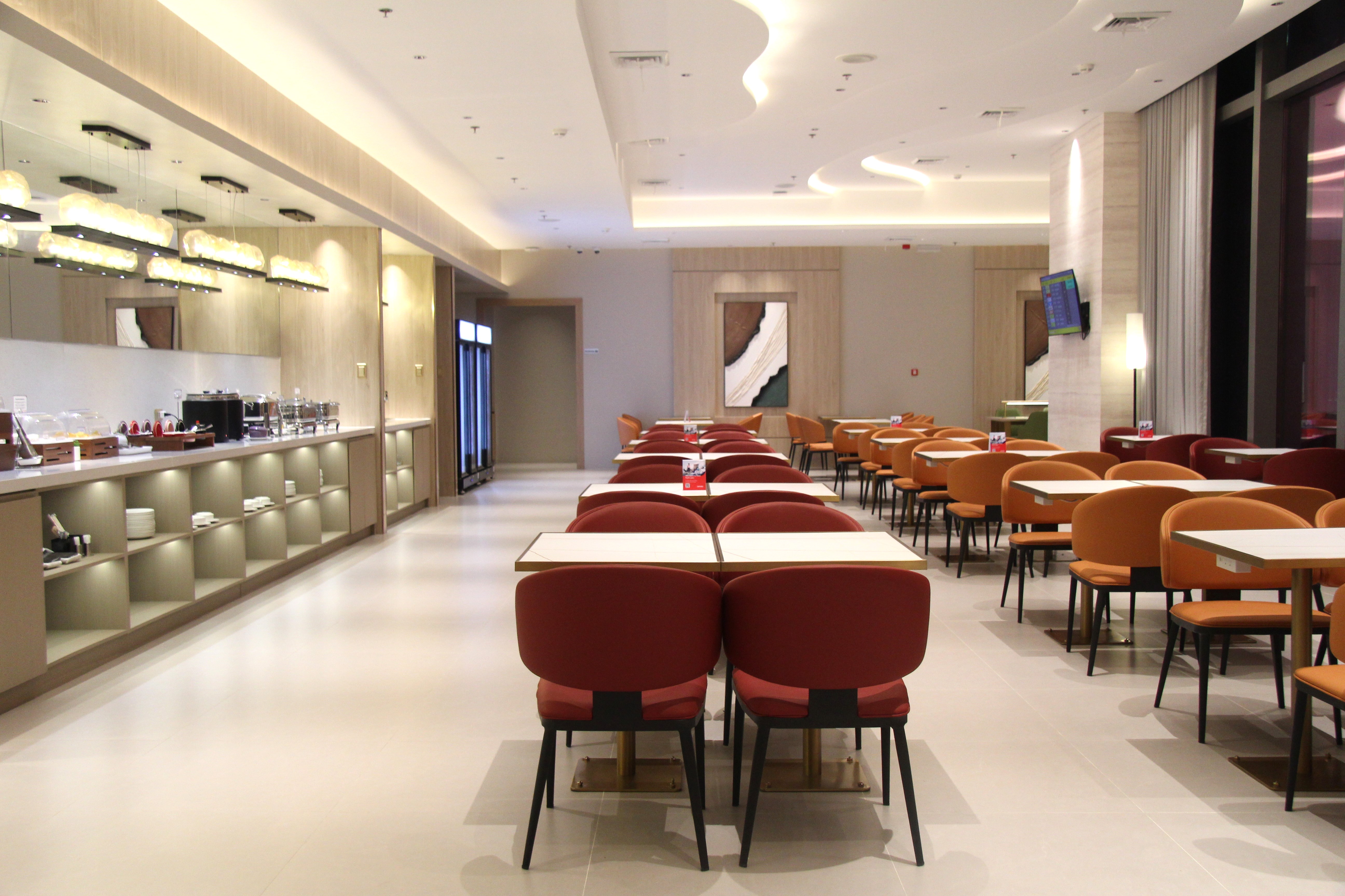 Marhaba Lounge - interior view 3