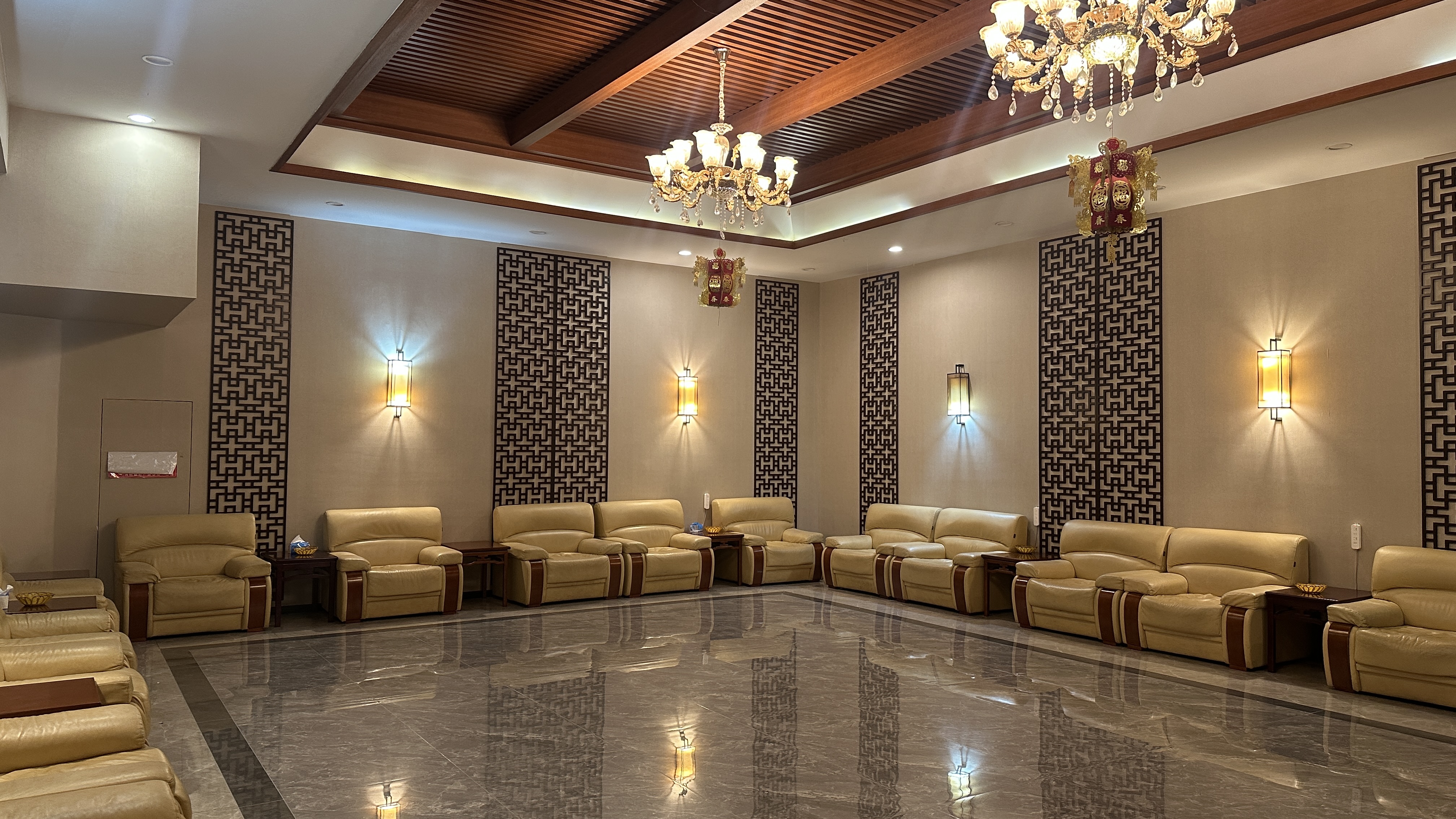 Business Lounge (Airside) - interior view 2