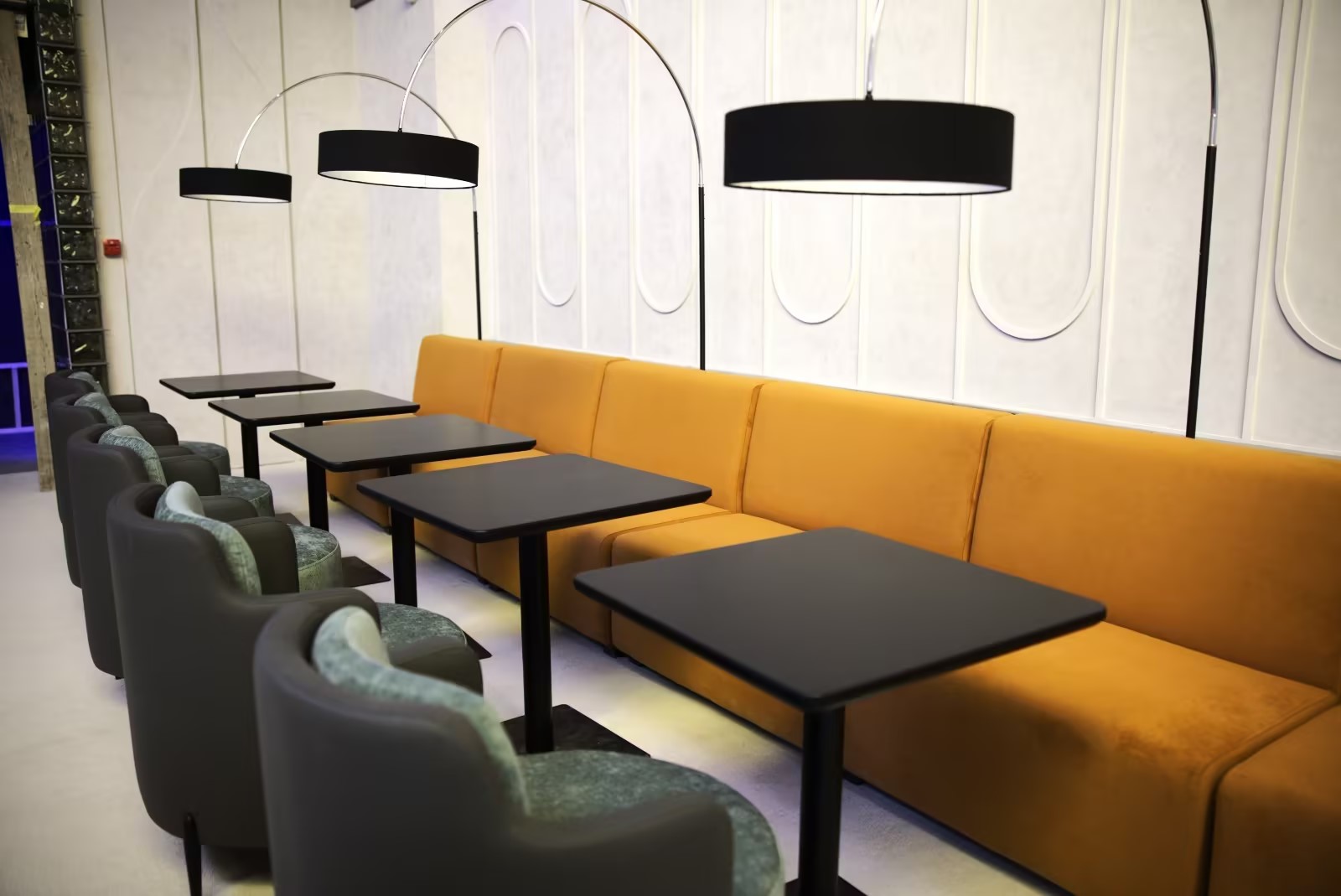 Anjir Business Lounge - interior view 4