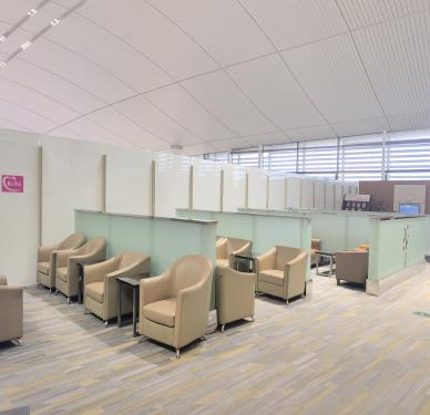 V7 International First Class Lounge