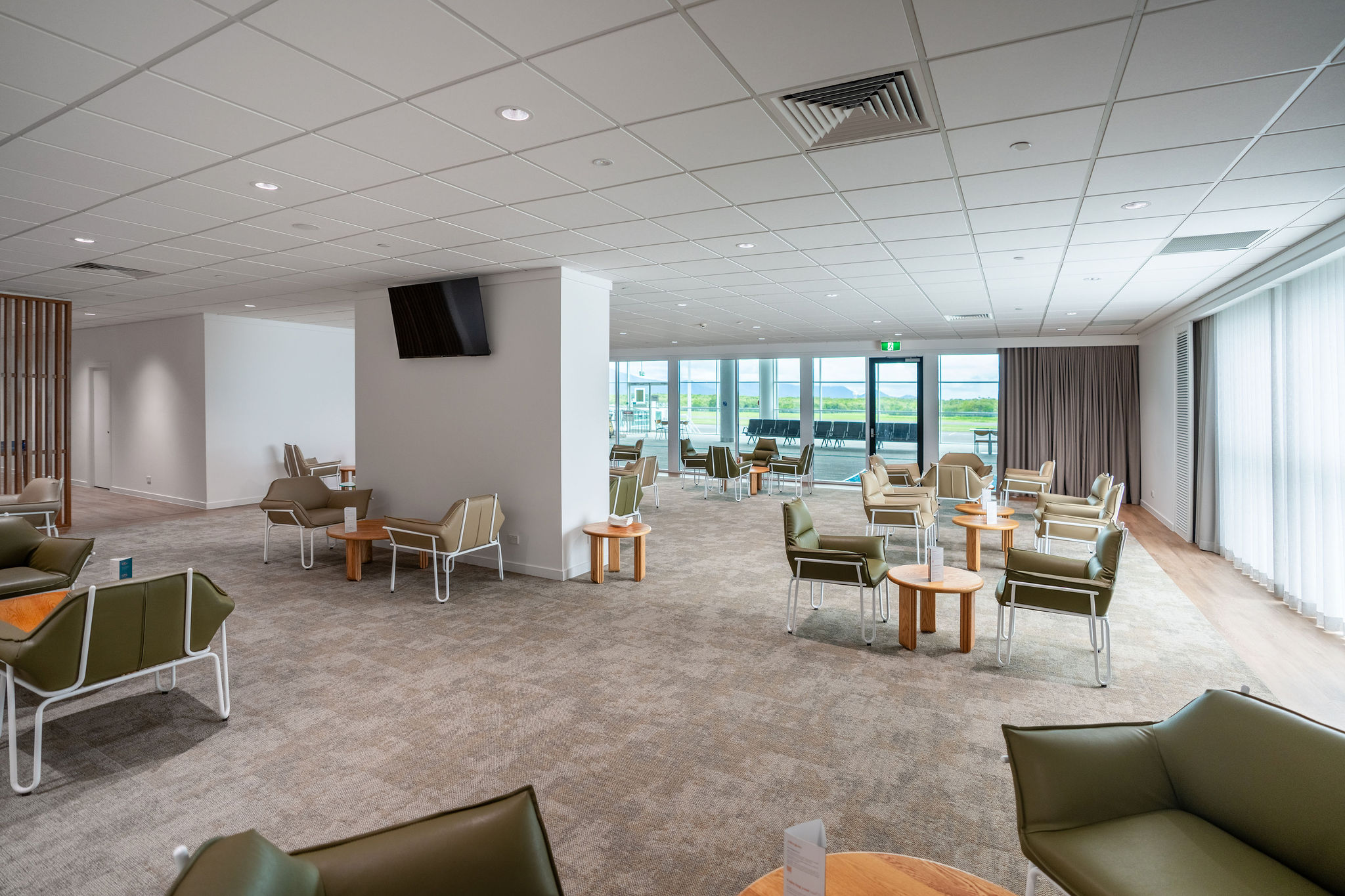 Escape Lounge - interior view 3