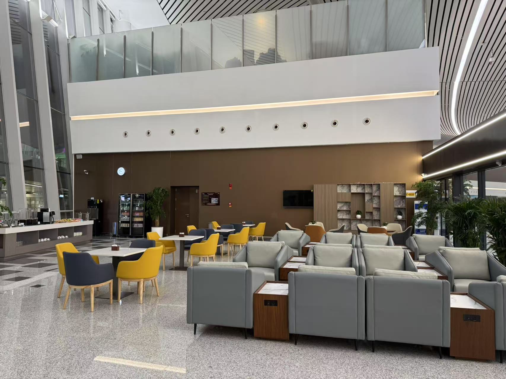 T3 VIP Lounge (Domestic) - interior view 4